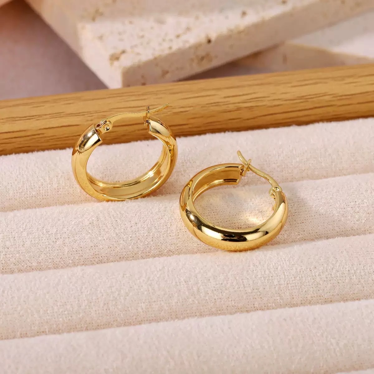 耳圈百搭高级感 6mm大光面耳环不掉色耳饰女秋季新款现货 