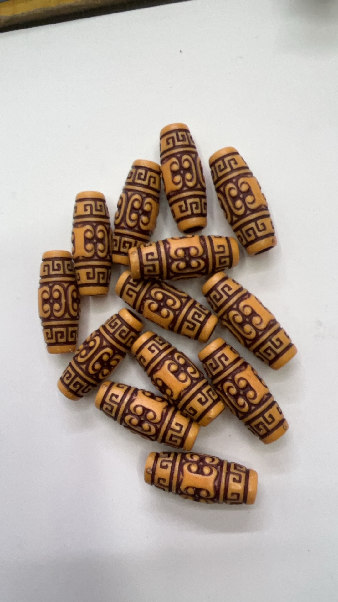 仿古，仿木珠.字母珠，各种鬼头，圆珠类珠子