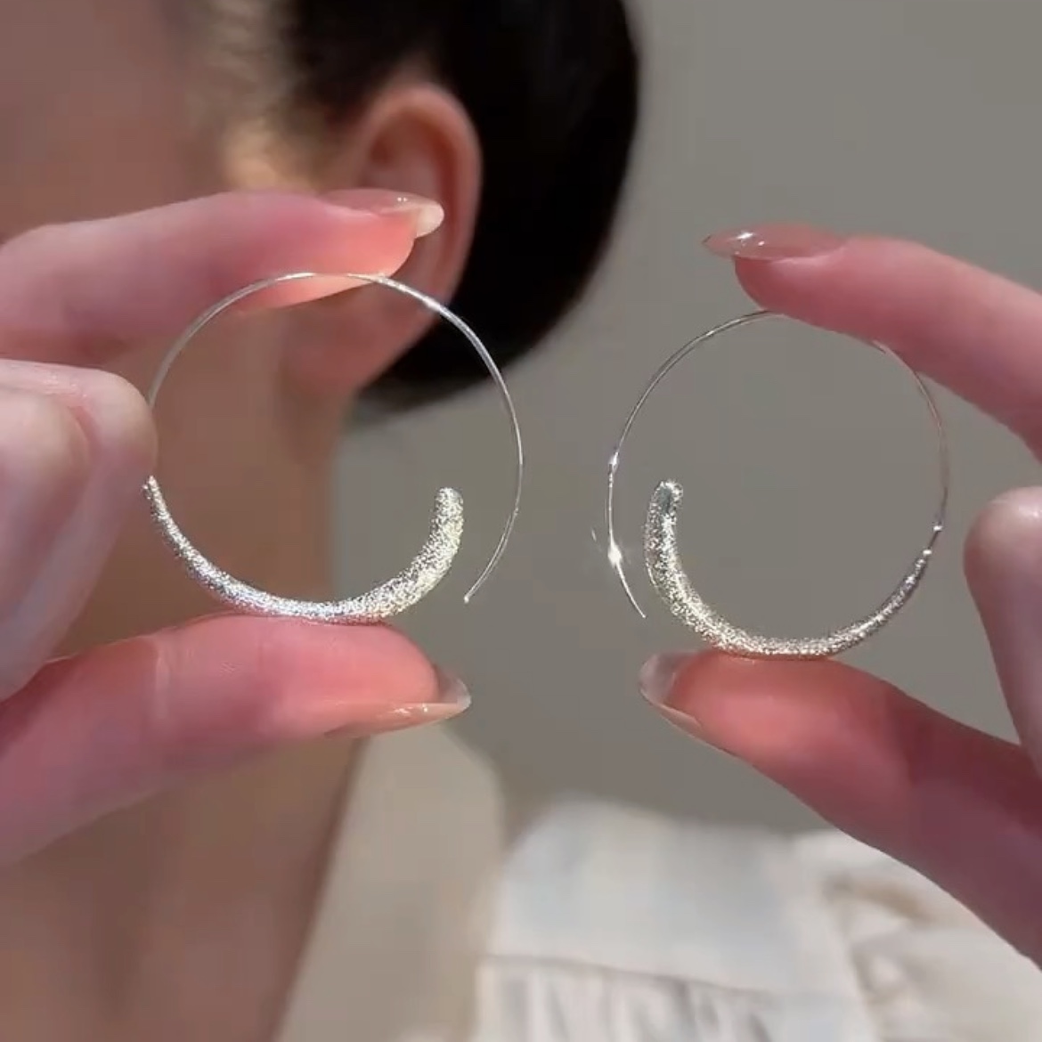 Fashionable and versatile silver ring earrings, a must-have accessory for exquisite women Specification image