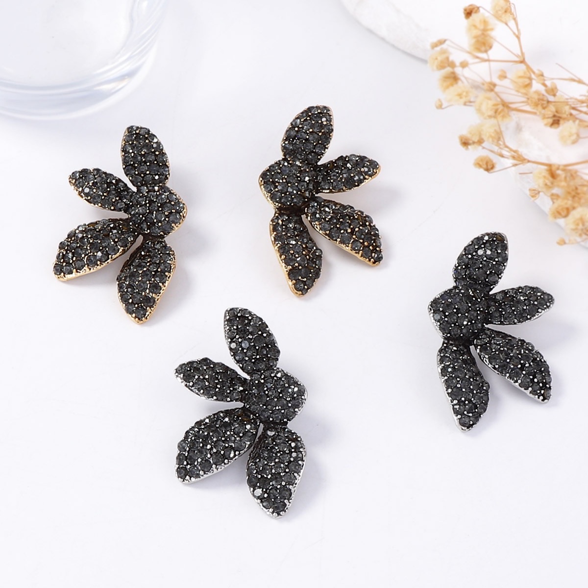 ZA跨境简约时尚气质轻奢合金满钻花朵扇形耳钉百搭日常通勤女耳饰 耳环细节图