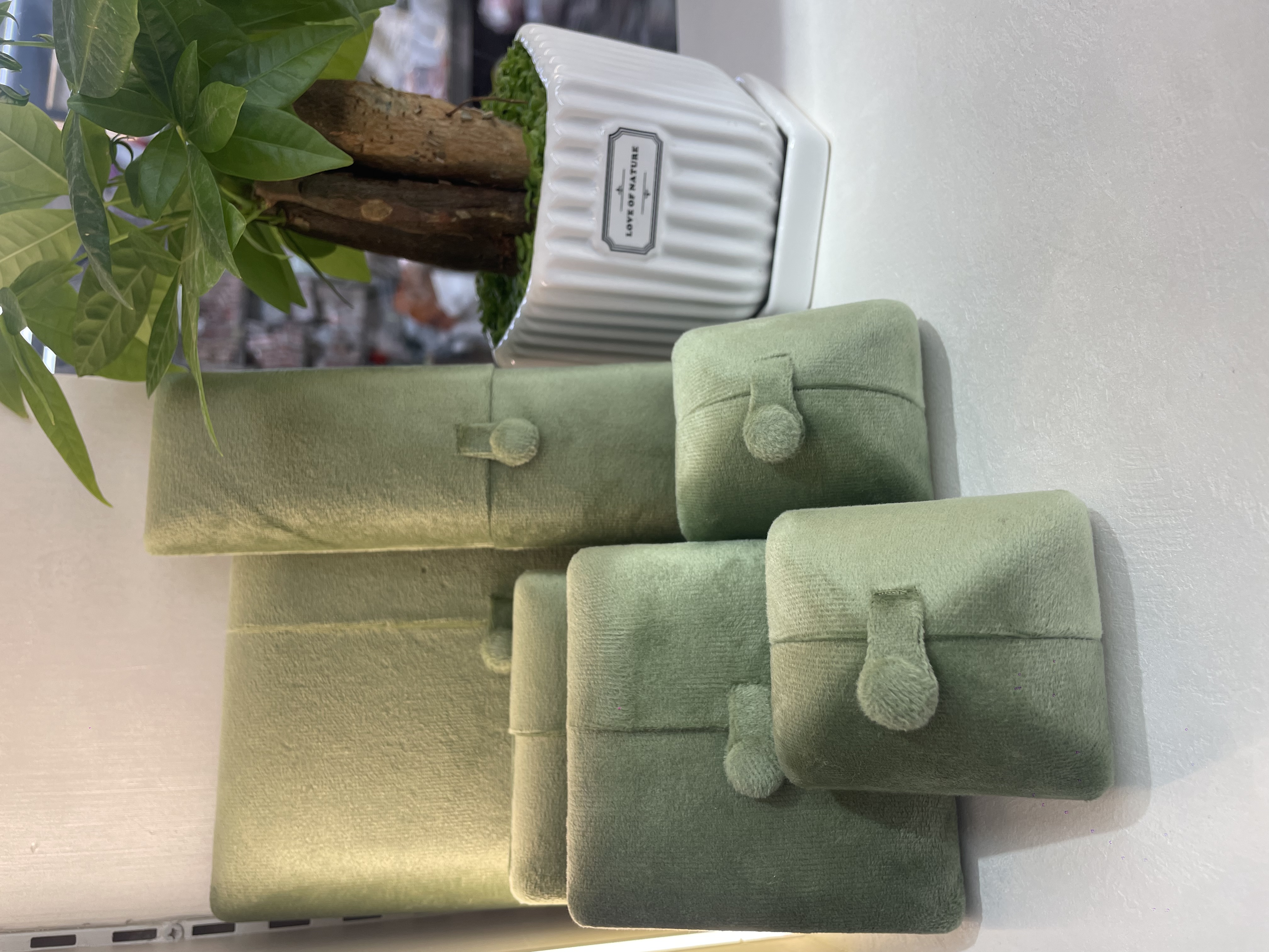 丝绒贝壳耳钉盒子高端珠宝戒指盒礼盒项链盒子钻戒盒手镯盒手链盒首饰盒首饰包装盒手串包装盒