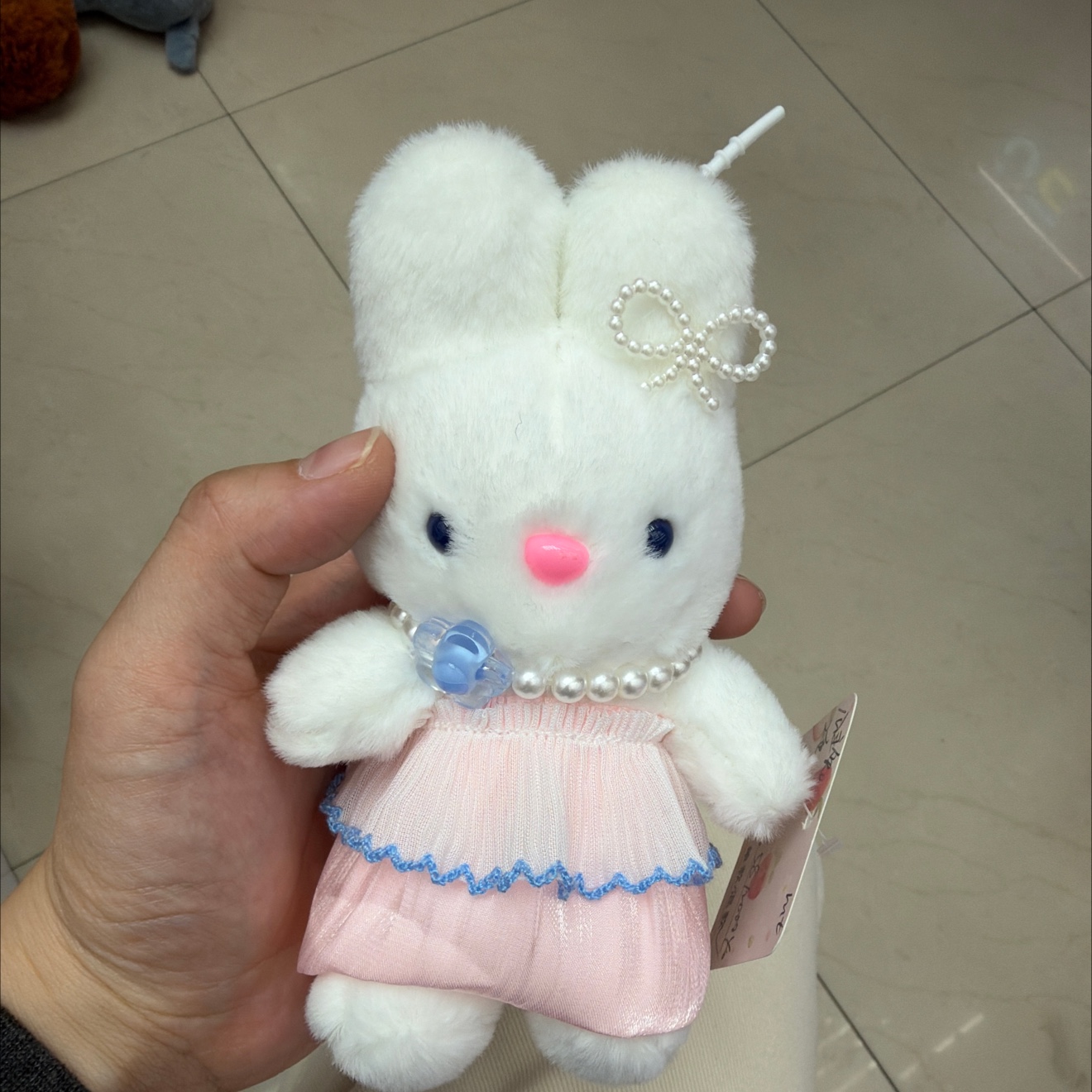 珍珠项链兔兔群毛绒挂件钥匙扣公仔挂件可爱小挂件居家装饰礼物毛绒挂件详情图2