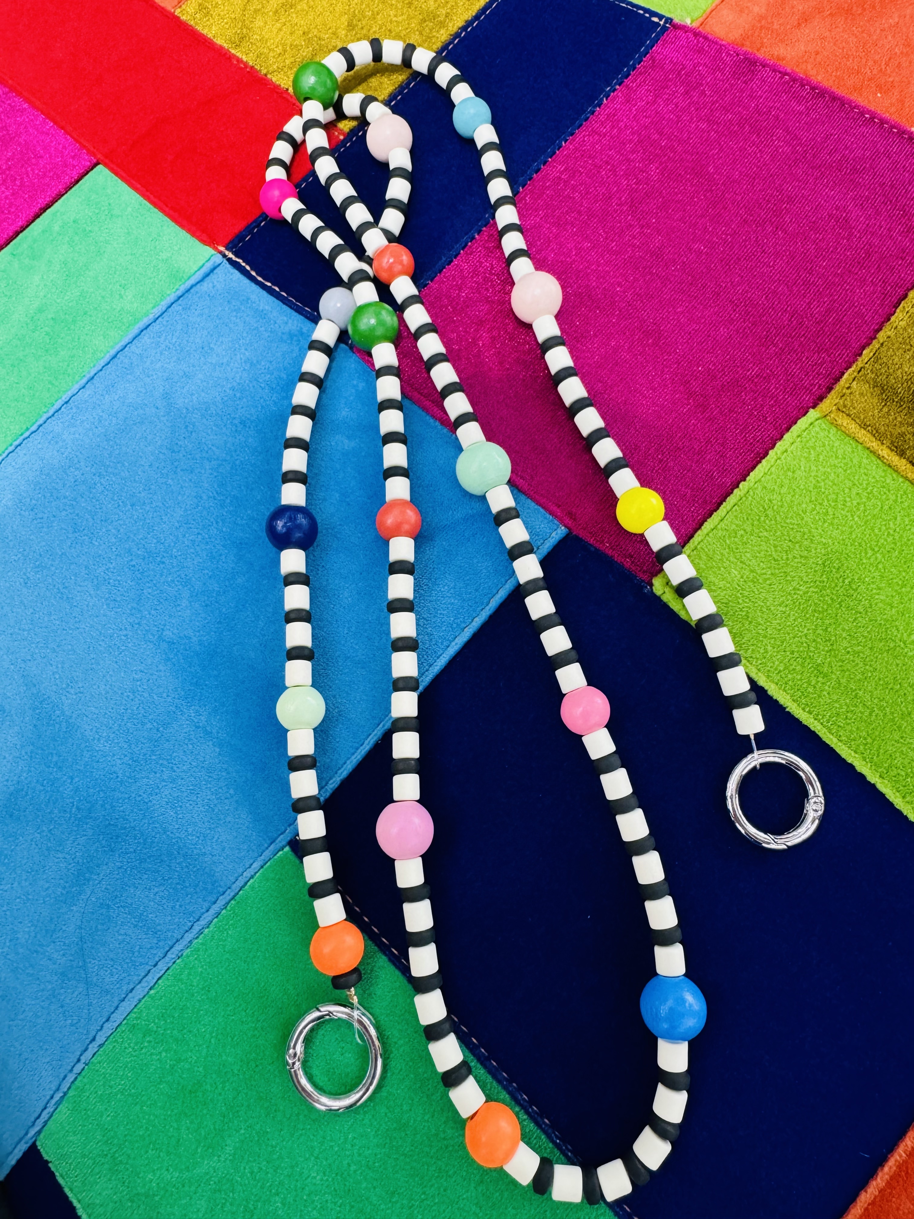 Mobile phone chain, crossbody mobile phone chain, mobile phone pendant, bag chain, bead chain, dopamine, Dongdaemun, South Korea, mobile phone pendant, accessory, DIY accessory Specification image