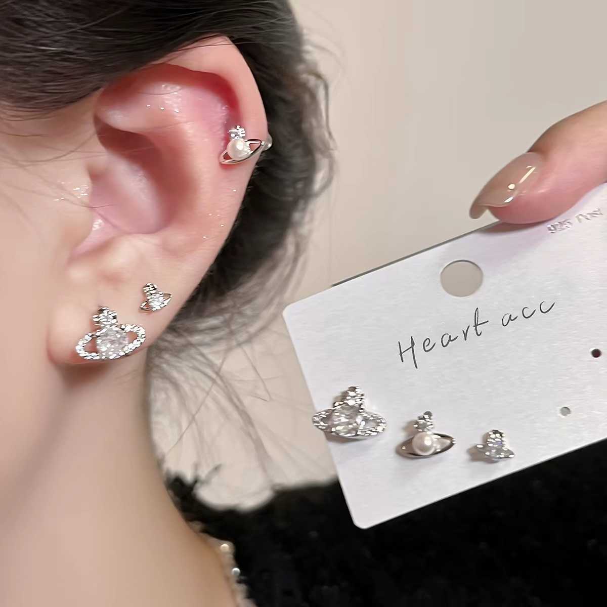 西太后星球珍珠银针耳钉女2026新款高级感轻奢耳环小巧双耳洞耳饰