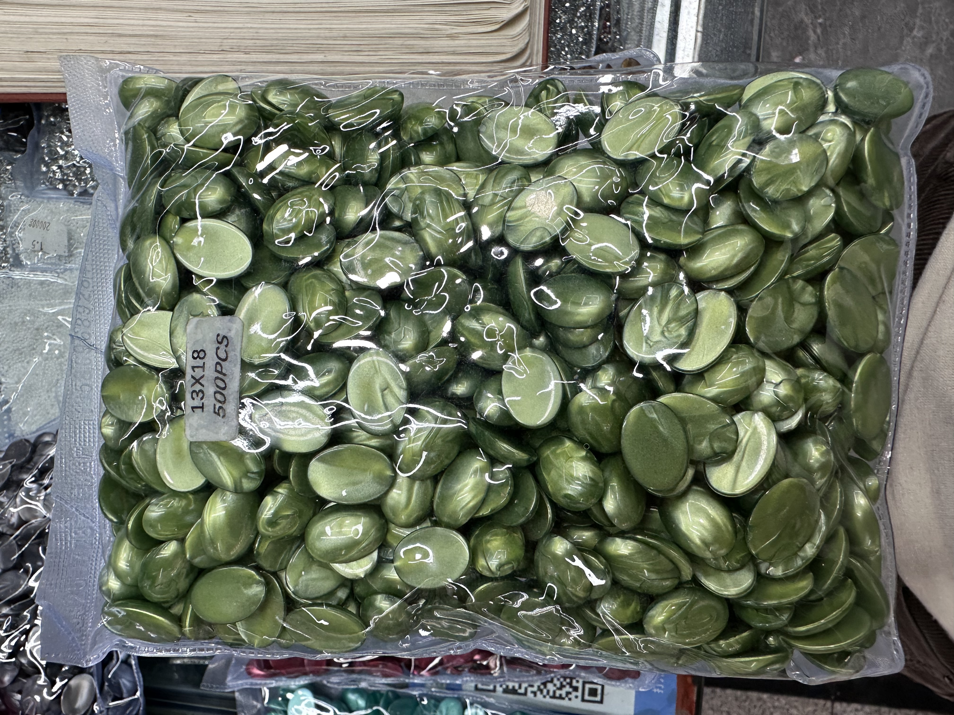 压克力配饰  发髻 发夹 鞋饰 饰品 服饰  家具配饰详情图3