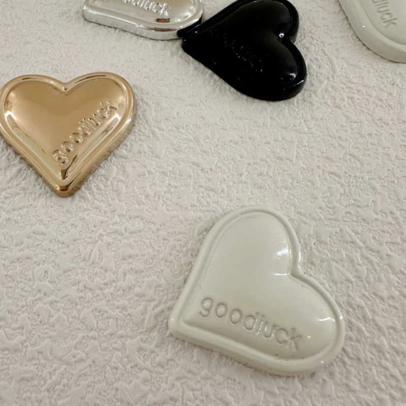 Jewelry accessories, hearts, patches, shoe buckle accessories Specification image