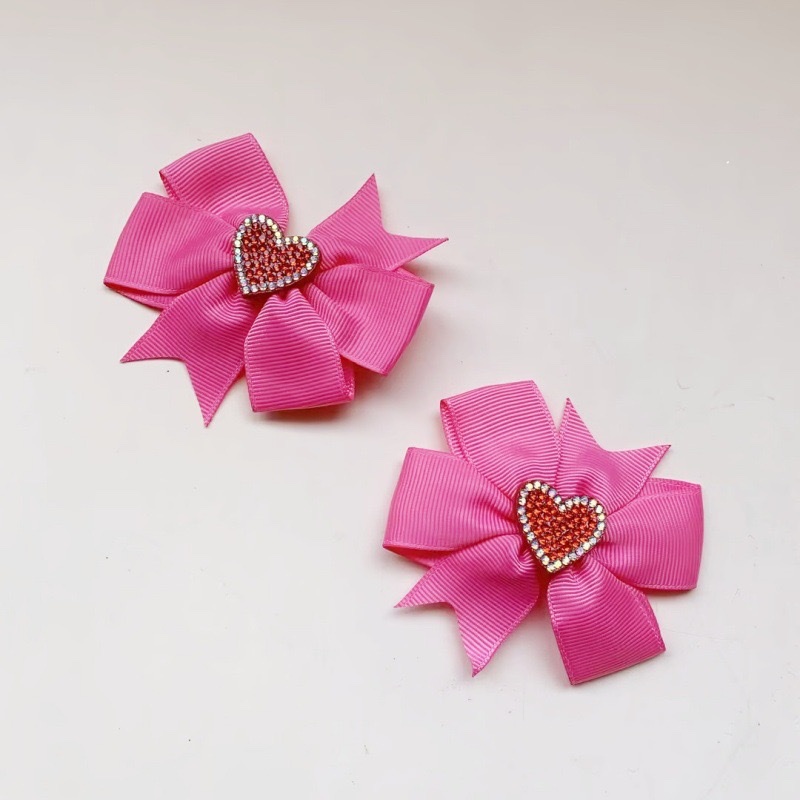 Acrylic children's hair clips, headwear, cute hair accessories, girls' decoration, Valentine's Day new style fabric hand-threaded heart-shaped children's bow hair clips, rhindiamond heart accessories, side clips detail image 7