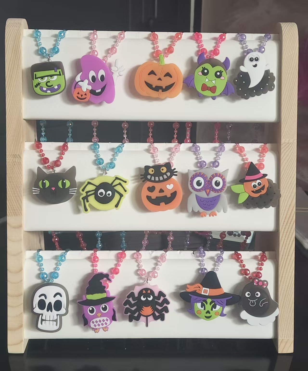 万圣节萌趣卡通项链，派对氛围感一键拉满
软萌可爱的万圣节主题项链细节图