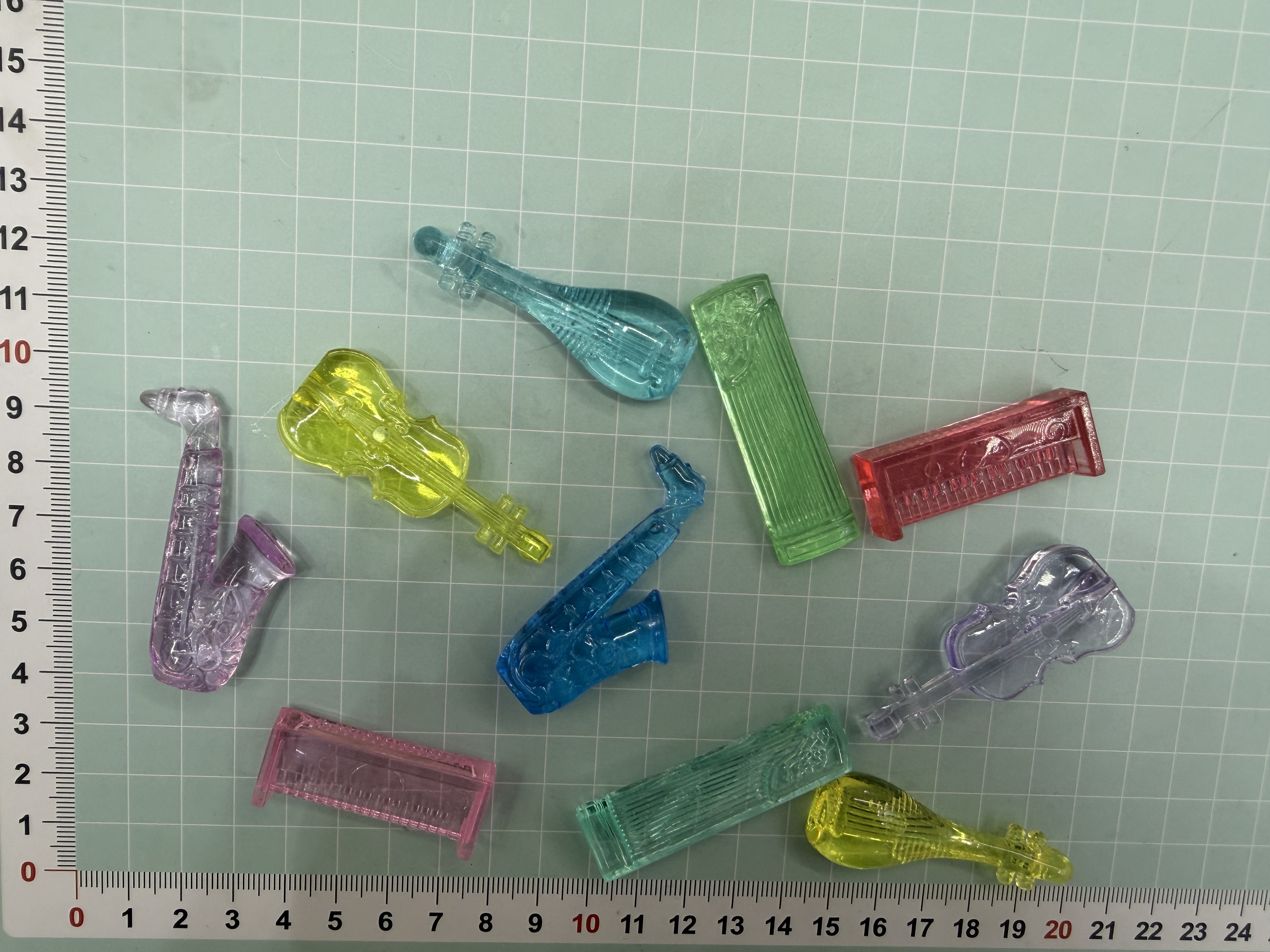 塑料玩具 扭蛋玩具 水晶摆件