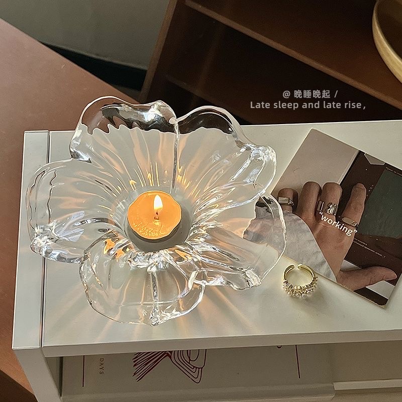 Nordic-style glass petal-shaped decorative soft furnishings, candlesticks, scented candle holders, ZK165 petal-shaped glass decorative items Specification image