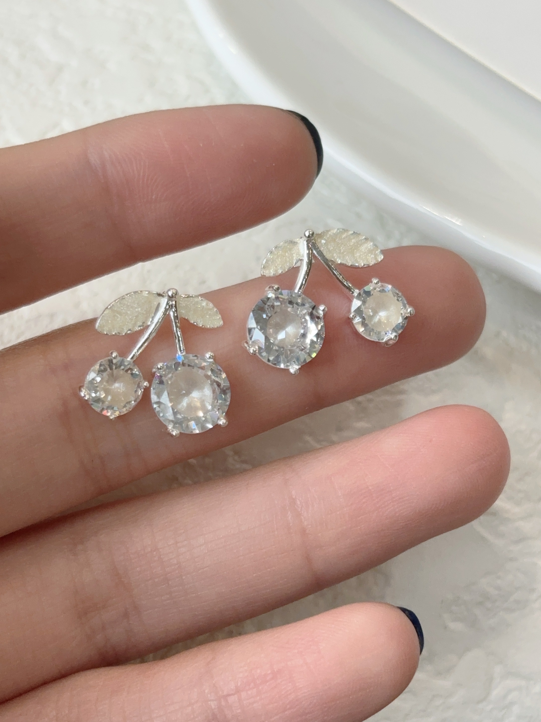 樱桃小巧精致色彩搭配春天清新可爱耳钉耳钉饰品饰品详情图2