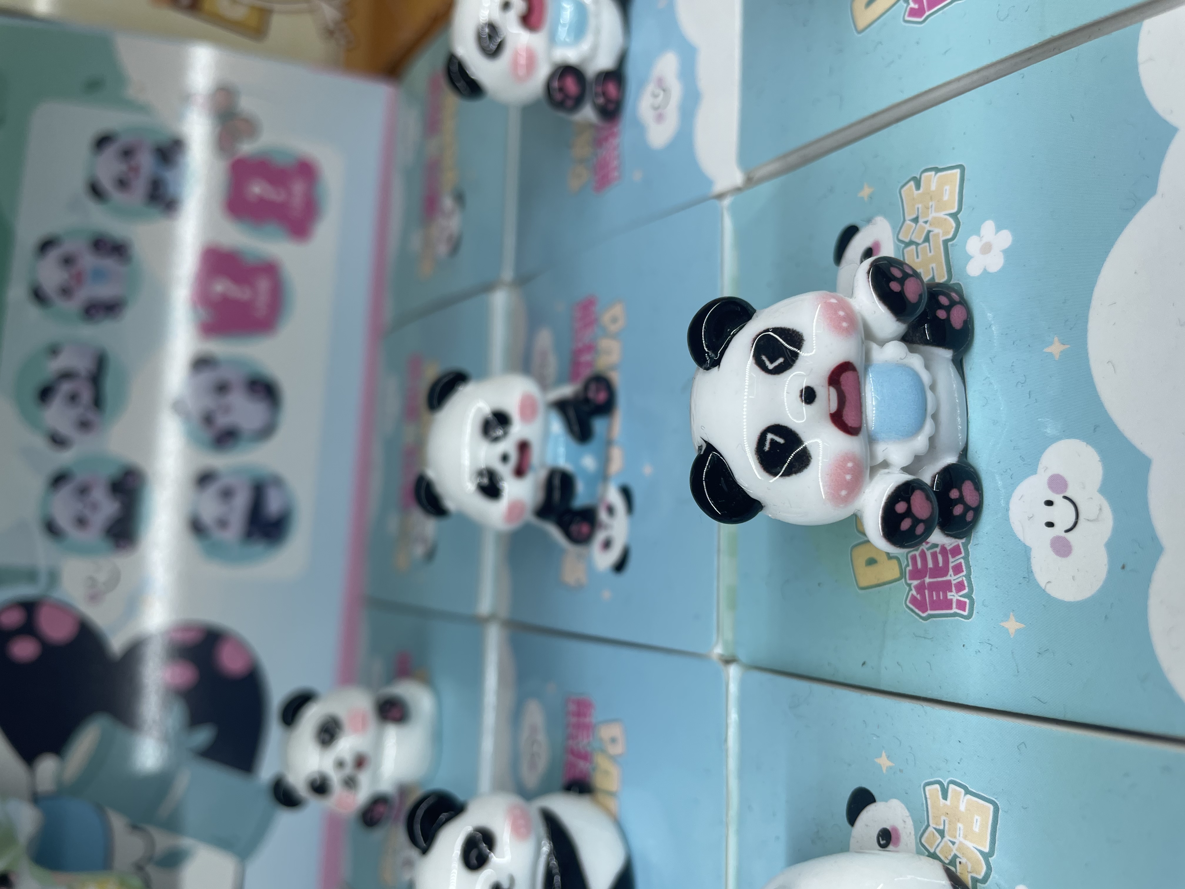 熊猫公仔树脂流水摆件小摆件冰箱贴公仔树脂创意装饰品详情图3