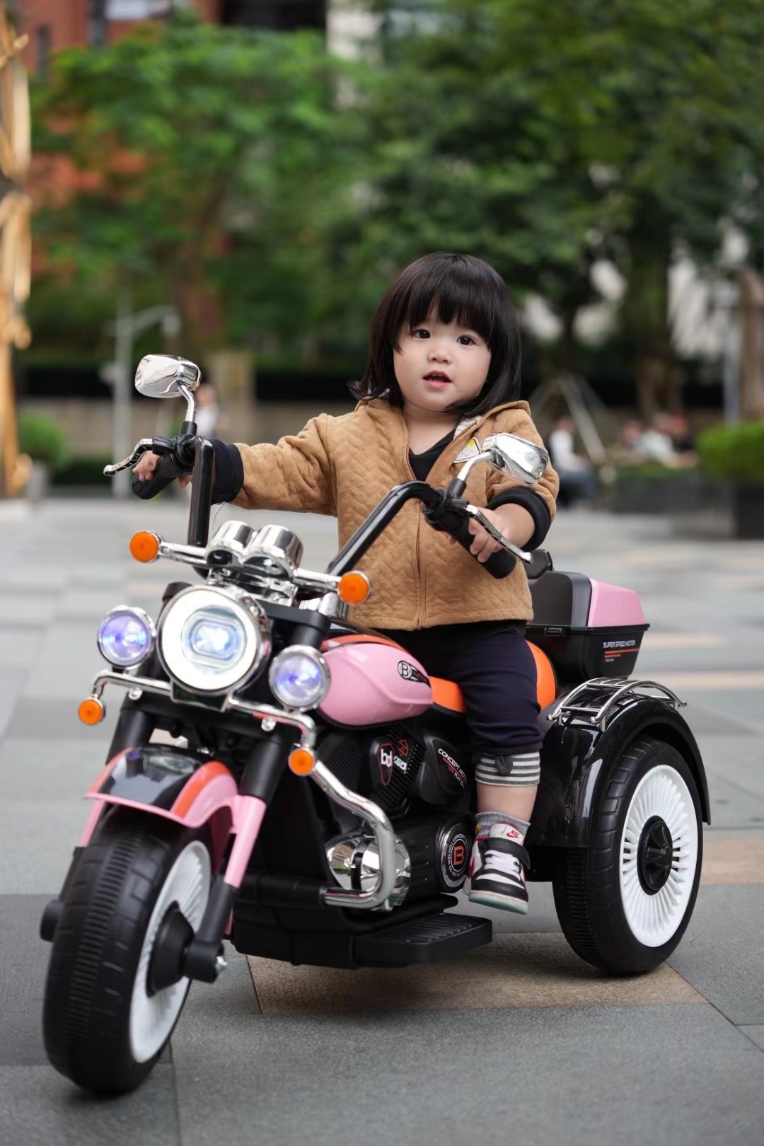 儿童电动摩托车三轮警灯 儿童电动车童车儿童汽车电动汽车儿童户外详情图2