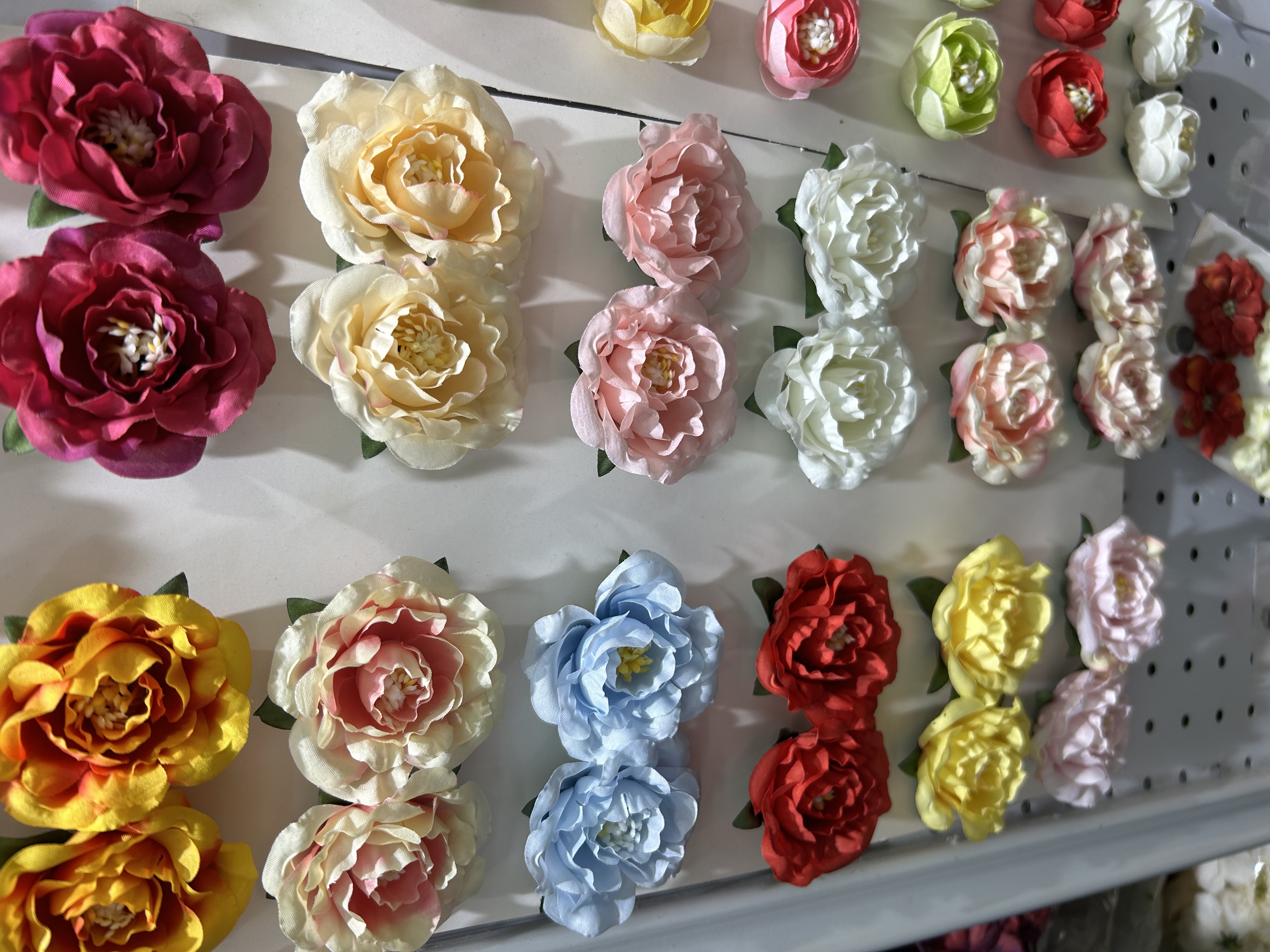 仿真花，仿真植物，仿真花头，如意玫，饰品配件，装饰品白底实物图