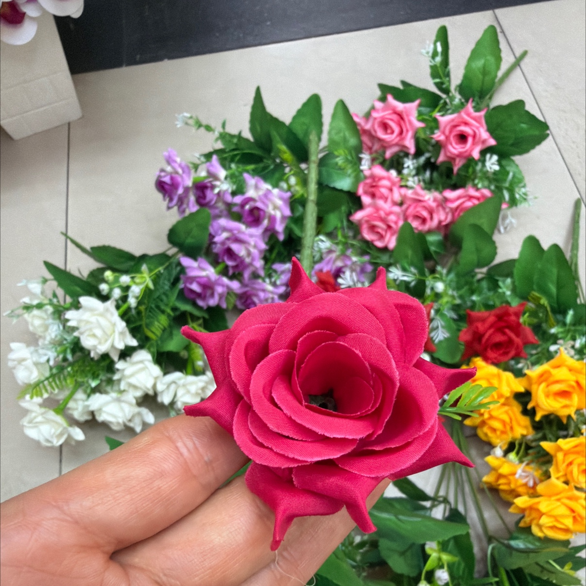 厂家直销长期低价仿真花装饰花玫瑰百合客厅装饰植物墙仿真花详情图4