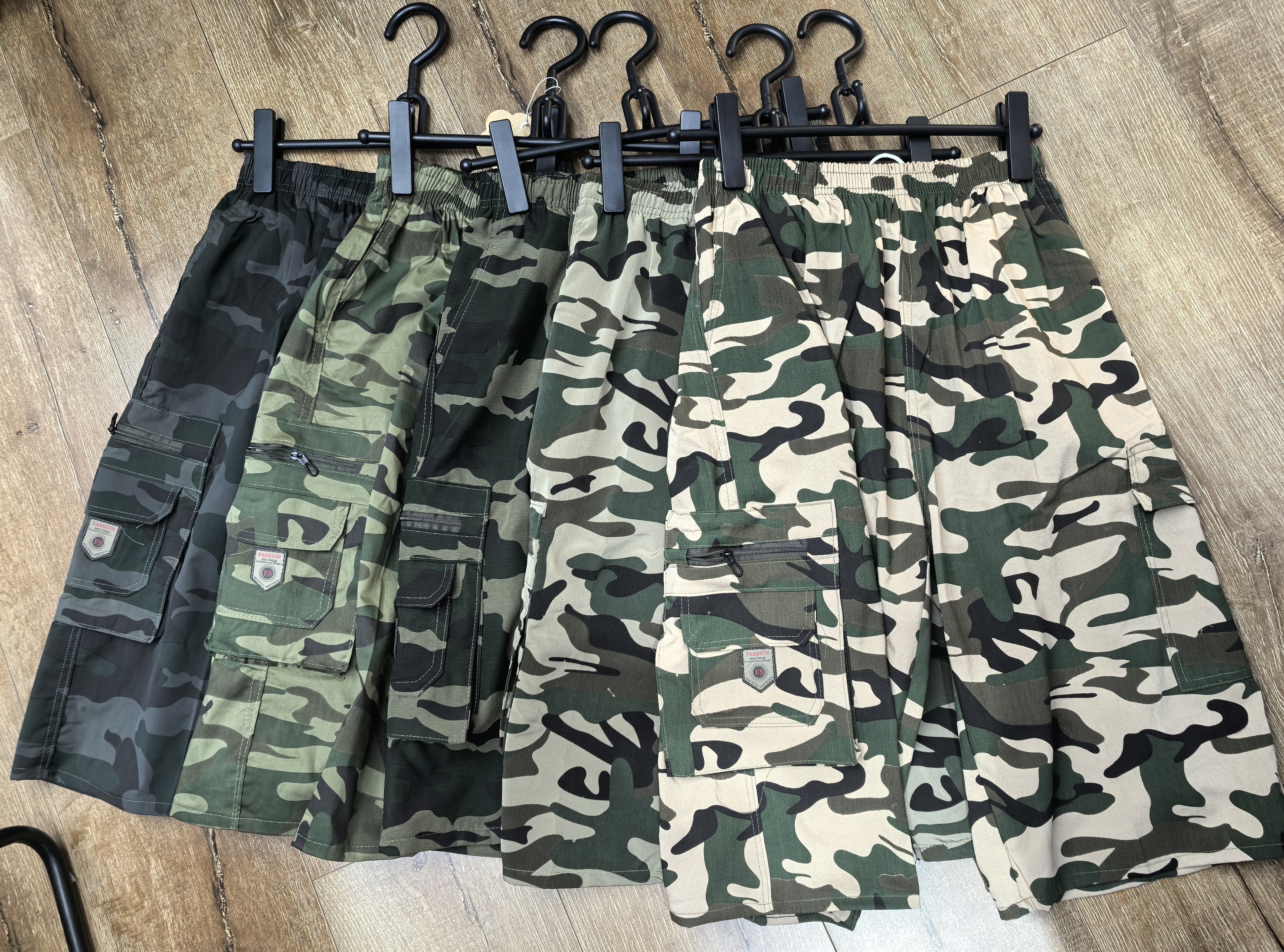 Camouflage casual pants, men's thickened and durable outdoor sports pants, men's beach pants, men's loose and trendy beach pants Item Picture