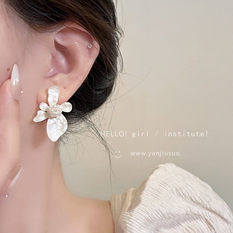 简约亚克力花朵耳钉小众设计轻奢气质高级感耳环女冷淡风百搭耳饰