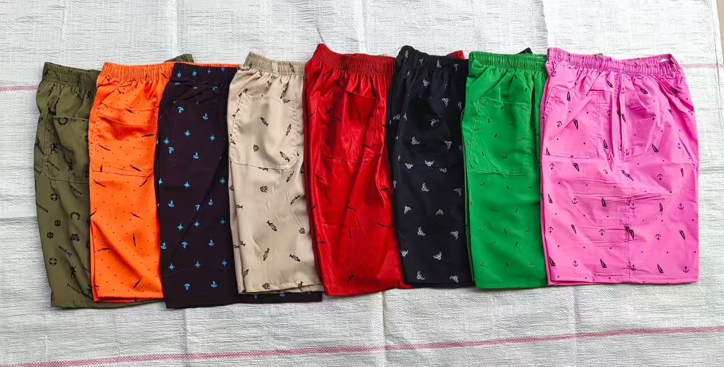 Printed multi-color men's casual sportswear pants, capillaries, loose details Picture
