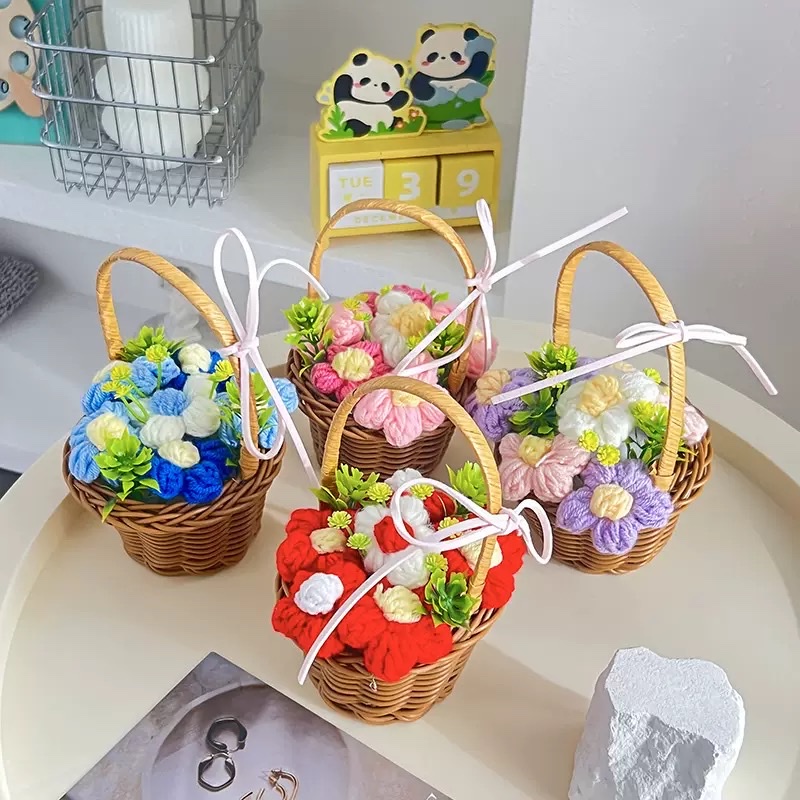 针织6朵泡芙小篮子钩织仿真花白底实物图