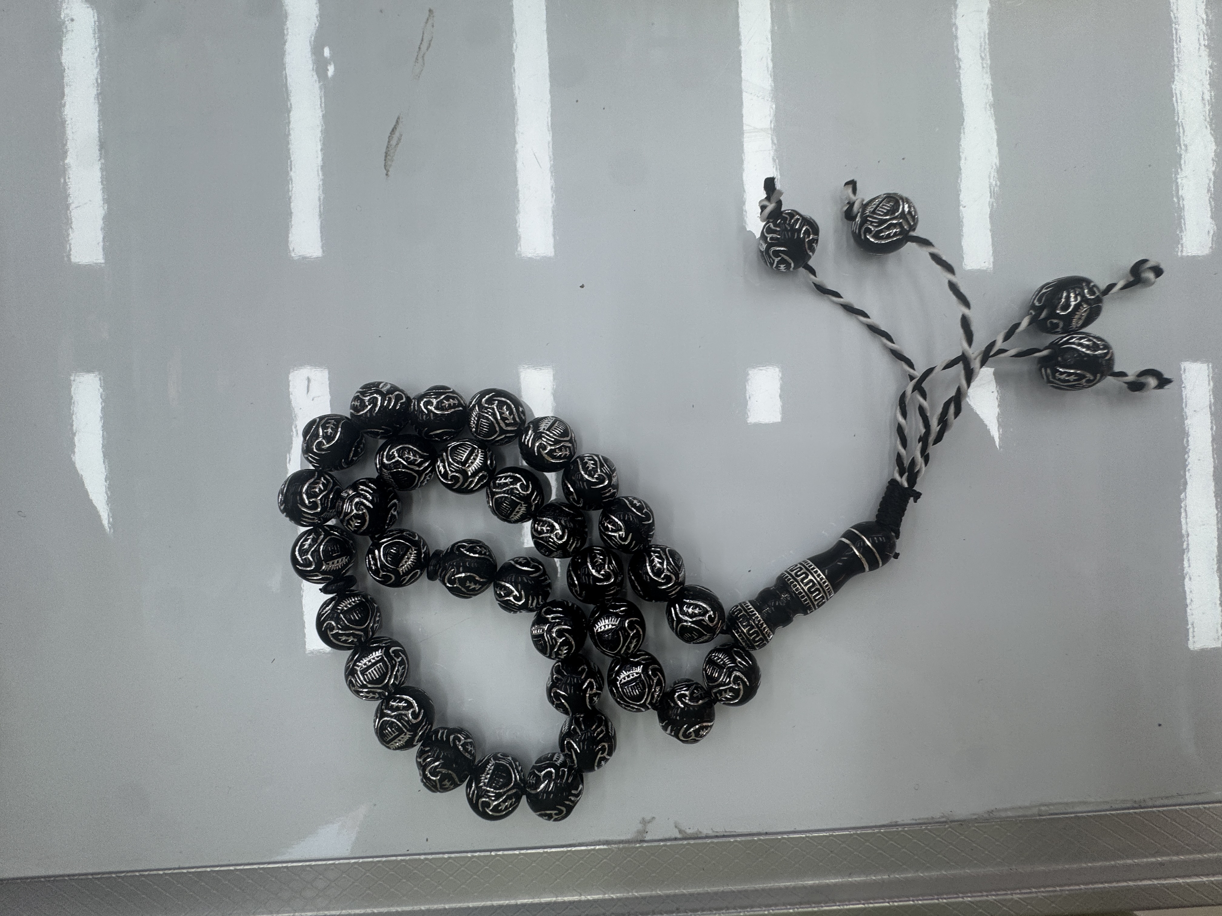 香奈尔玉吊坠项链亚克力珠子搭扣设计感简约风