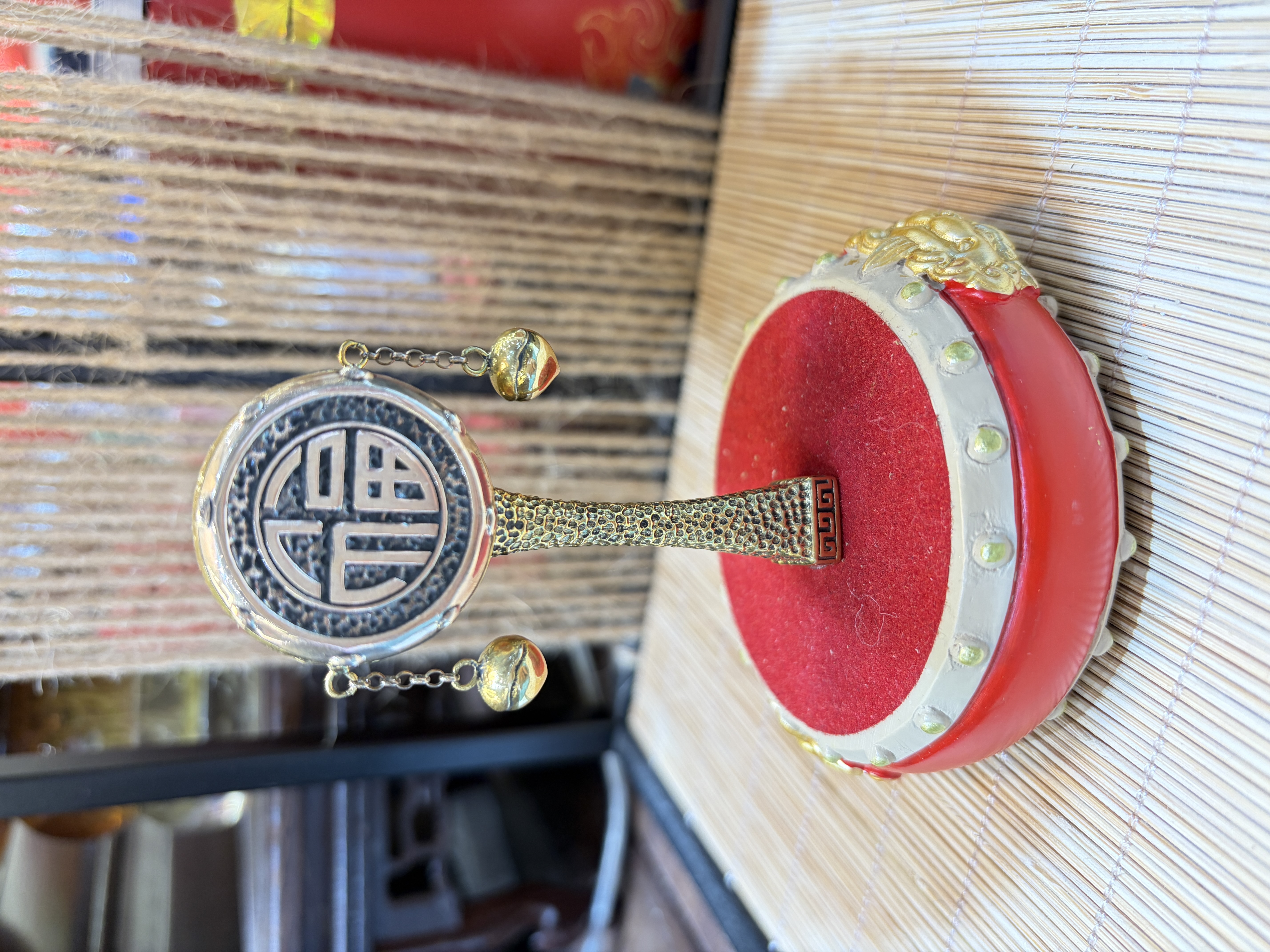 足银铜素摆件、盛世福运手鼓