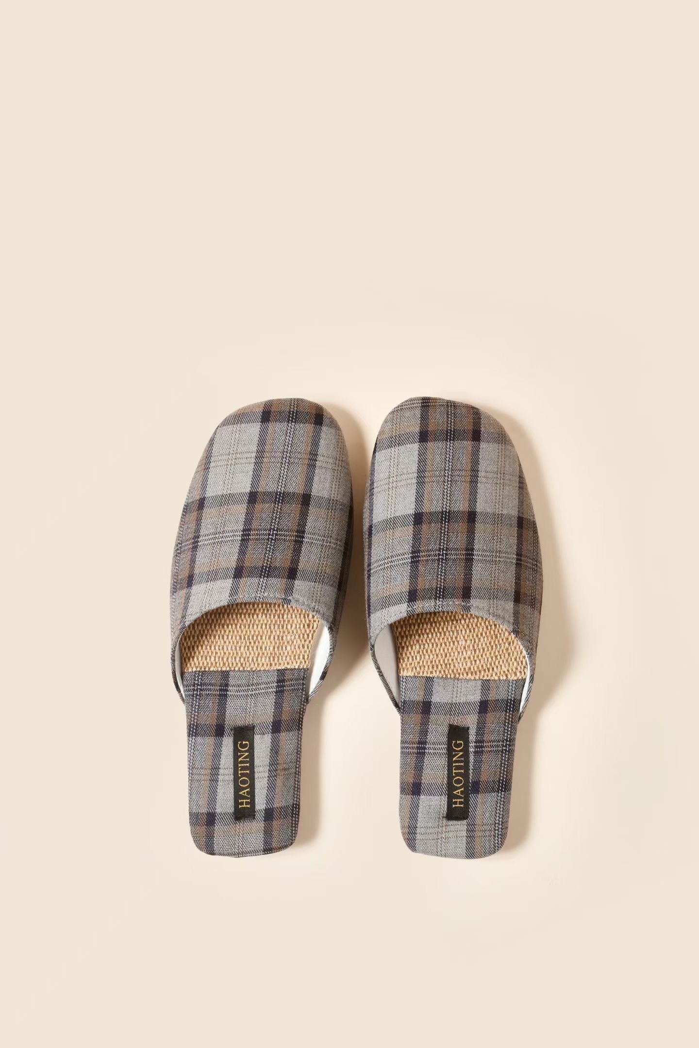 New checkered slippers, women's linen slippers, fashionable, versatile and comfortable home slippers, fabric design shoes detail image 5