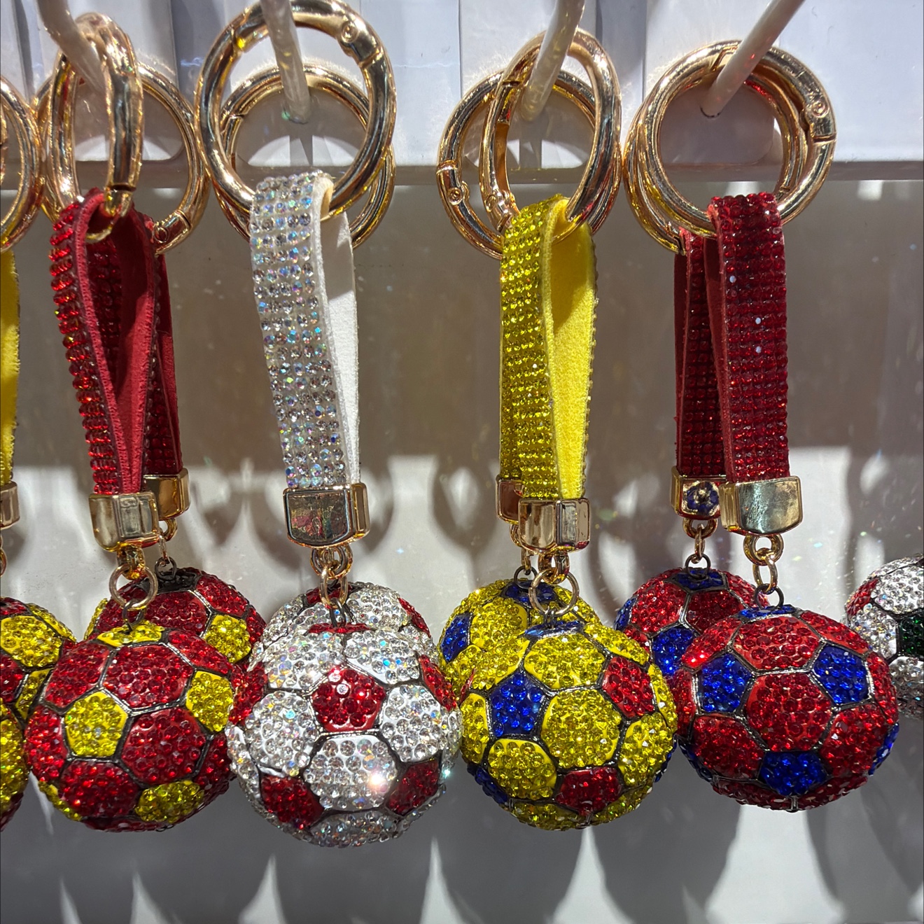 马卡龙卡通发光钥匙扣挂件公仔亮灯小物可爱萌趣饰品钥匙扣钥匙扣公仔挂件细节图