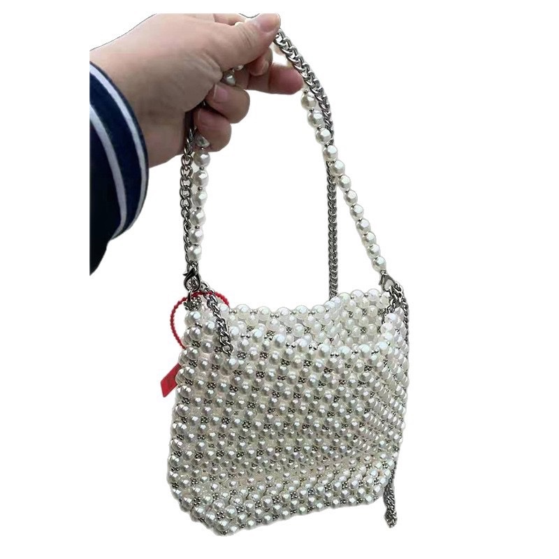 The well-known brand ZR2021 new style hand-held iron chain bar crossbody pearl hand-held high-brightness pearl bag detail image 8