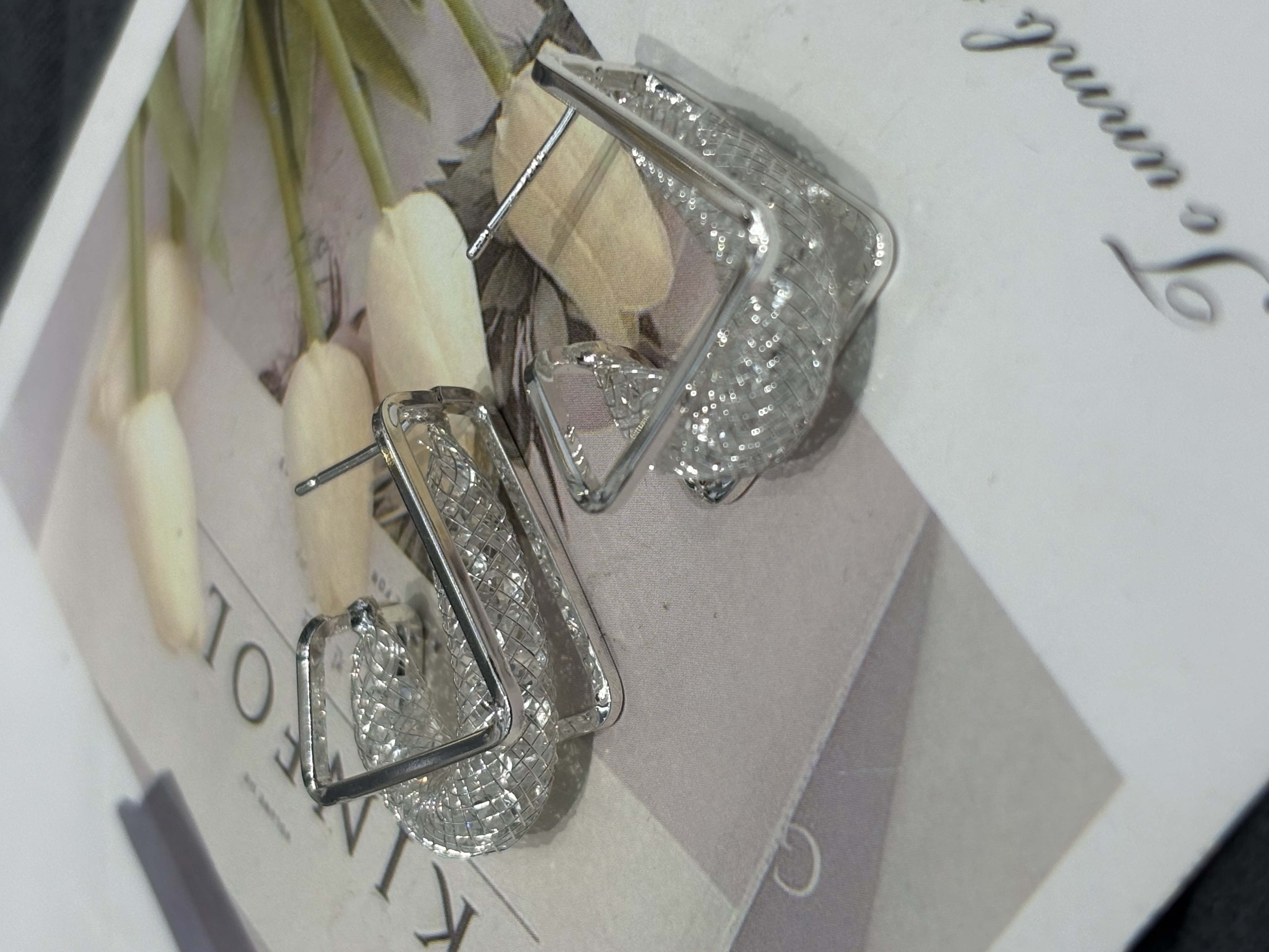 爆款镂空方形耳钉 高级感金属风 抖音直播热卖款 现货供应细节图