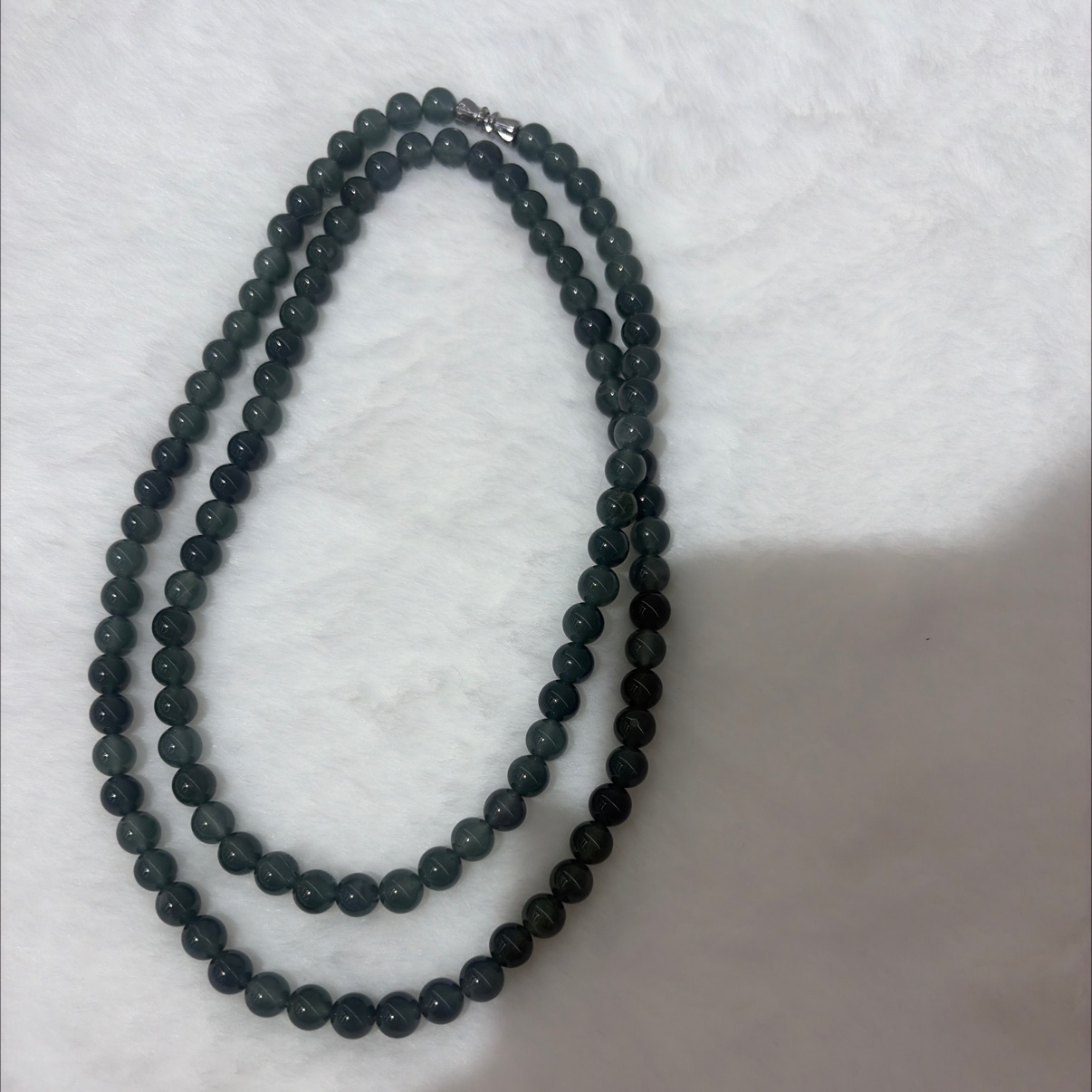 Material peligroso esmeralda collar detail image 3