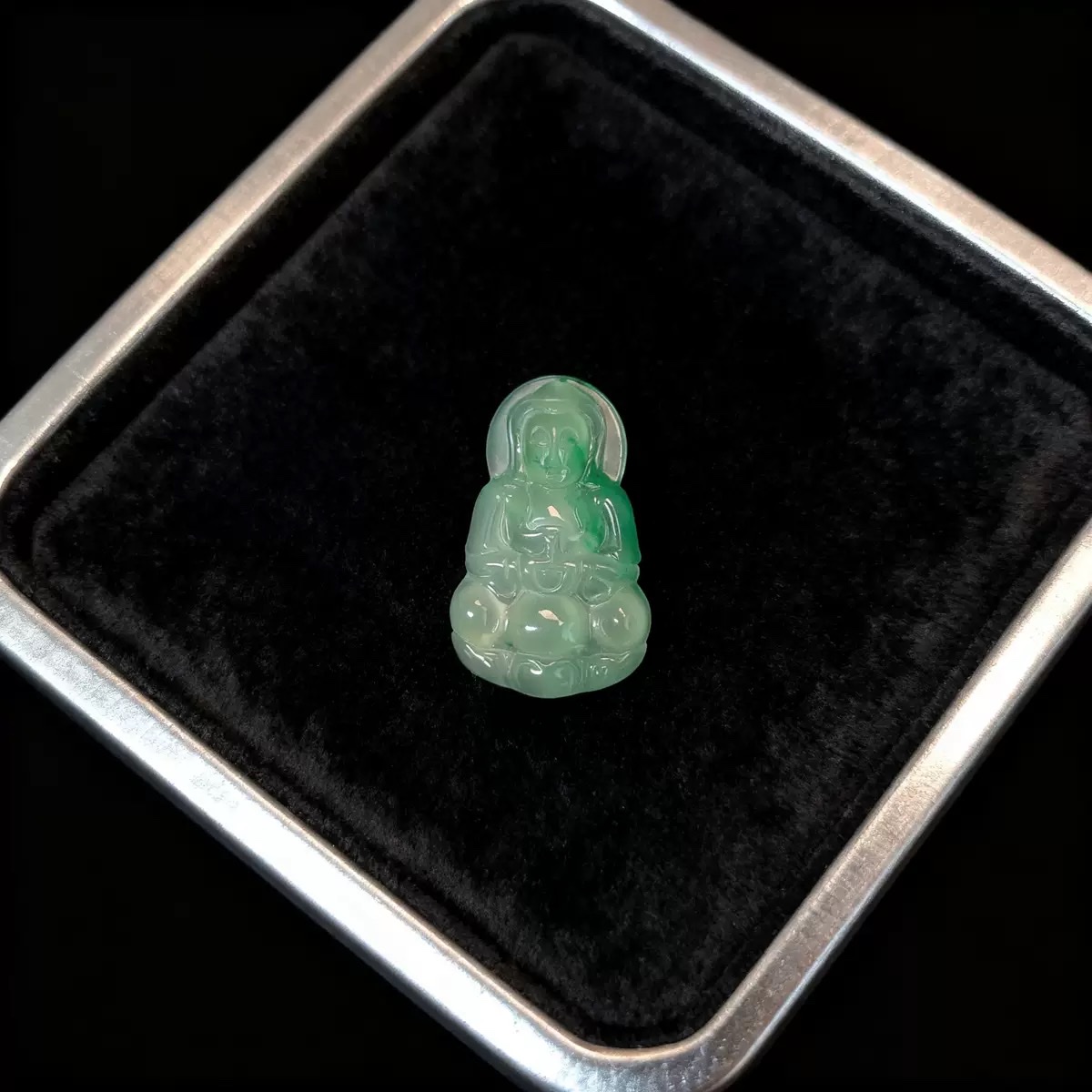 Natural African jade Guanyin pendant details Picture
