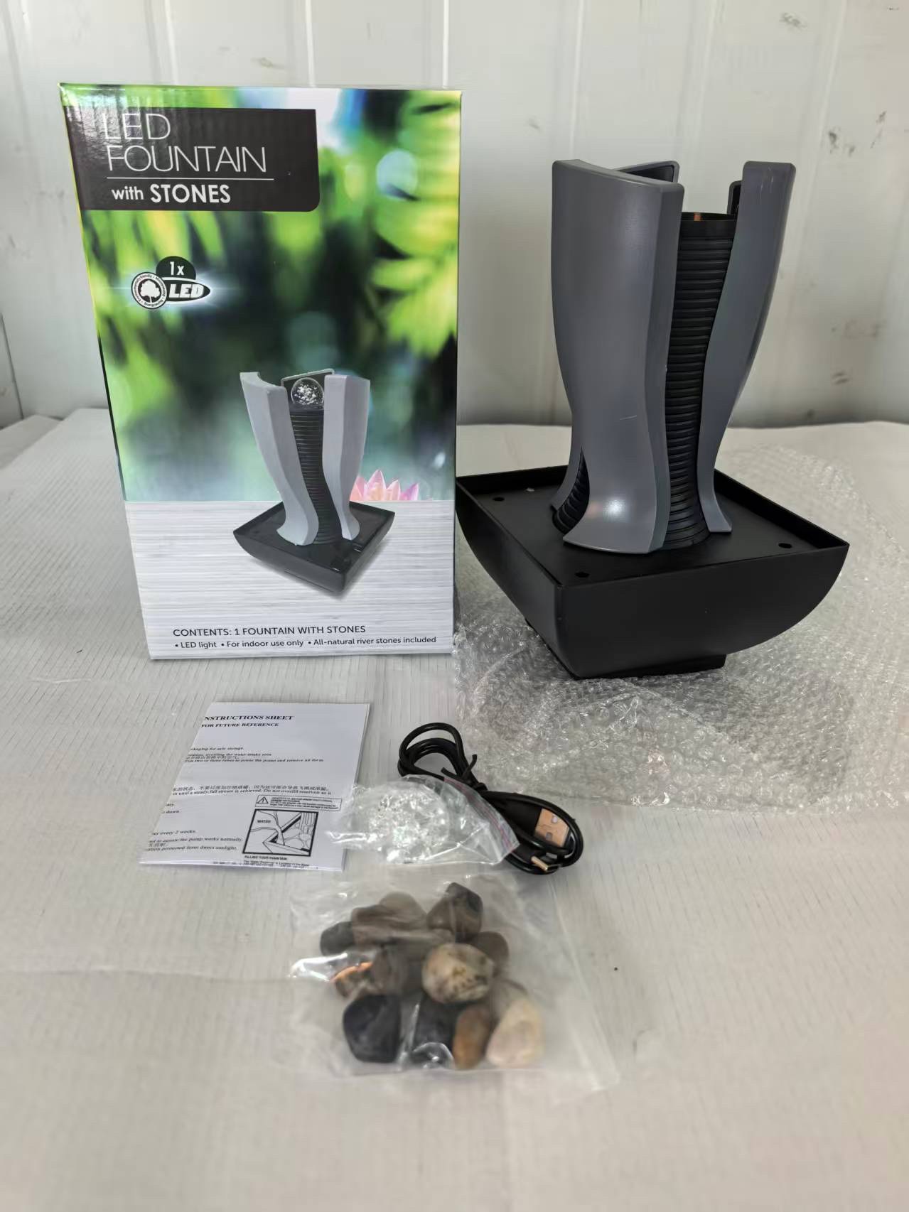 Small bonsai atomizing humidifier, USB flowing water, small bonsai gift, small ornaments, LED light table ornaments, feng shui small ornaments
