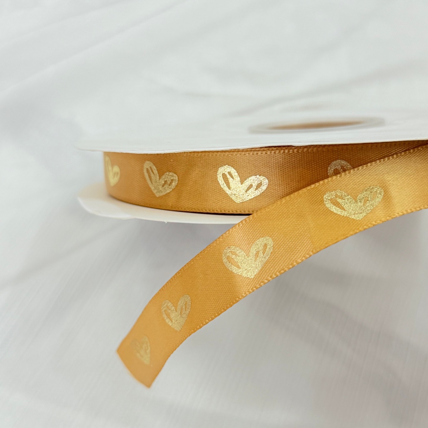 1.6cm gold-embossed heart-shaped ribbon, satin ribbon, colored ribbon, diy handmade bow, gift, baked flower, packaging, webbing detail image 8