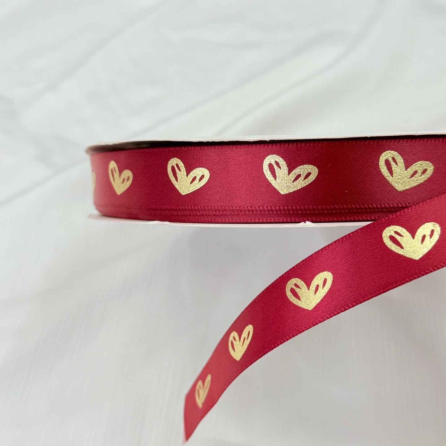 1.6cm gold-embossed heart-shaped ribbon, satin ribbon, colored ribbon, diy handmade bow, gift, baked flower, packaging, webbing detail image 6