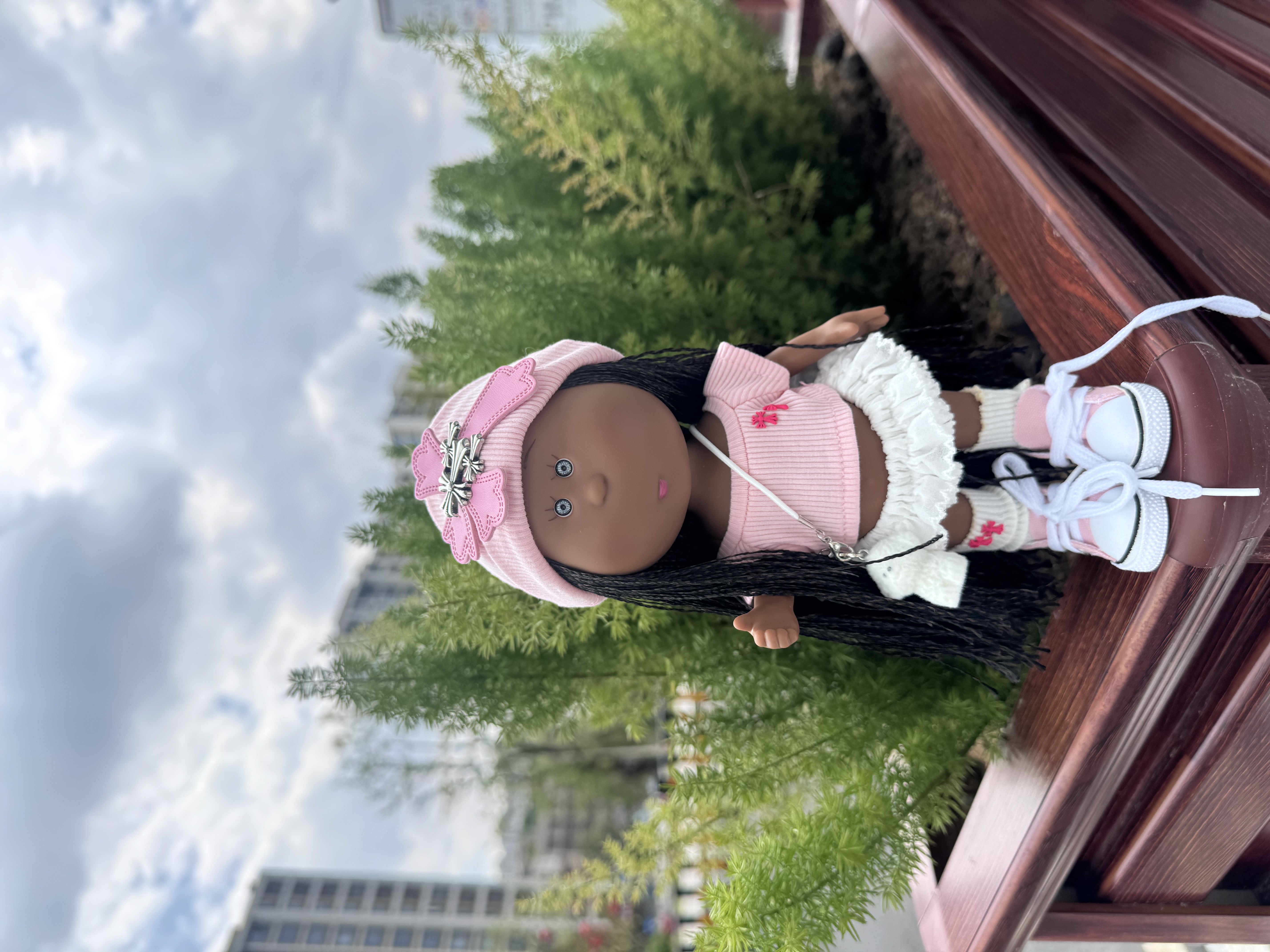 甜酷辣妹风非洲裔娃娃玩偶 粉色针织帽脏辫潮玩公仔 少女心可爱摆件礼物