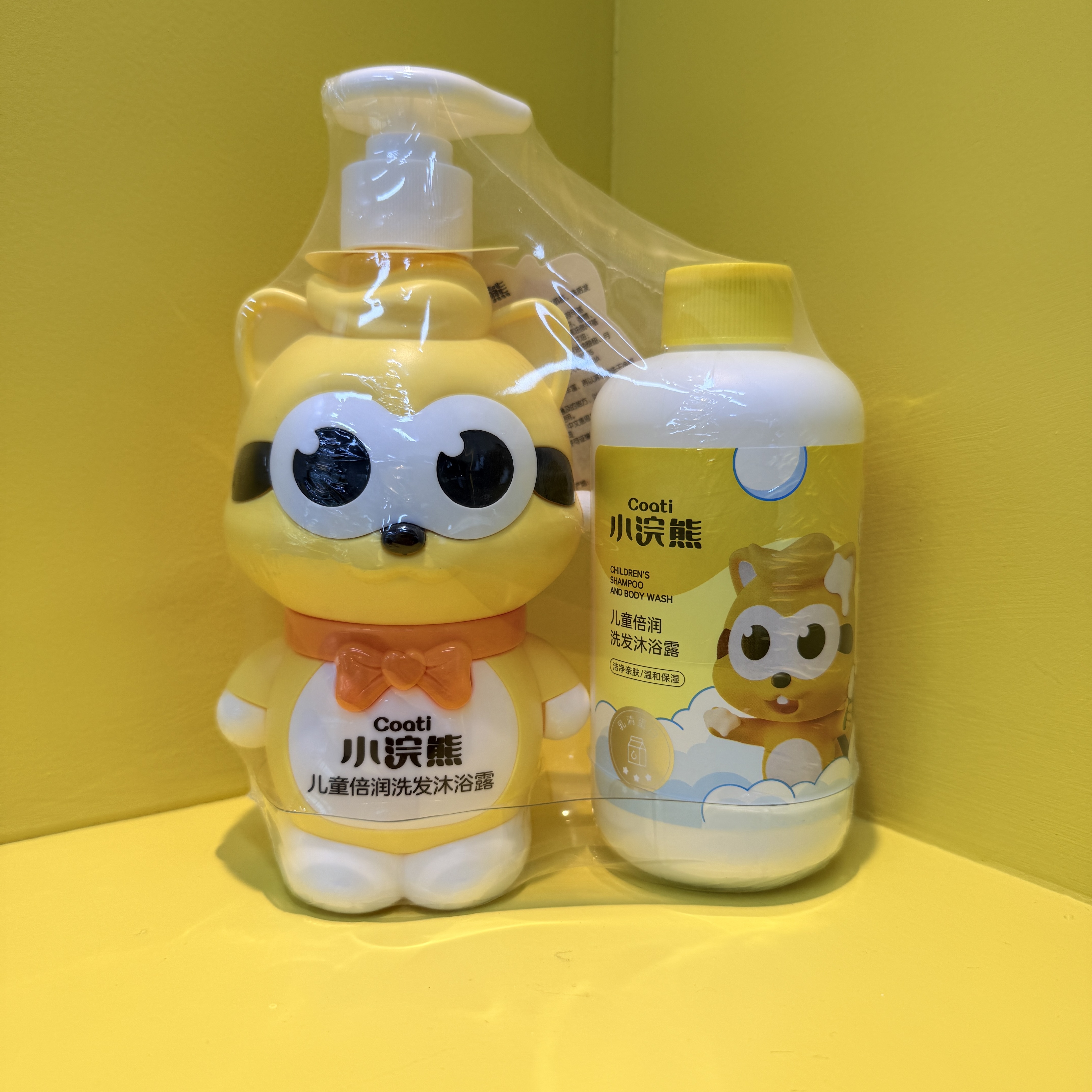 Coati 2-in-1 Moisturizing Shampoo and Body Wash for Kids full figure