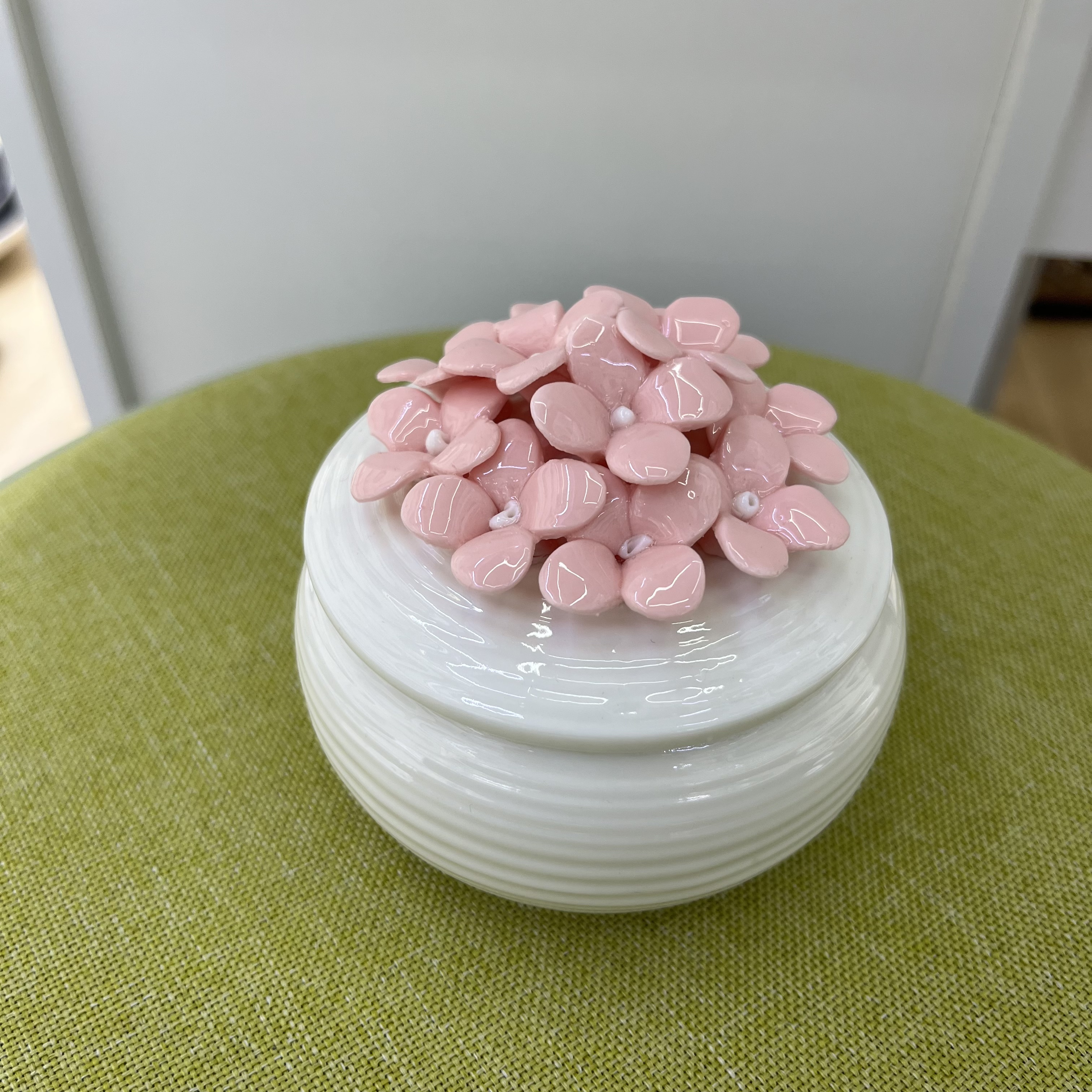 陶瓷首饰盒陶瓷糖果盒巧克力盒礼品包装盒陶瓷摆件伴手礼包装盒收纳盒细节图