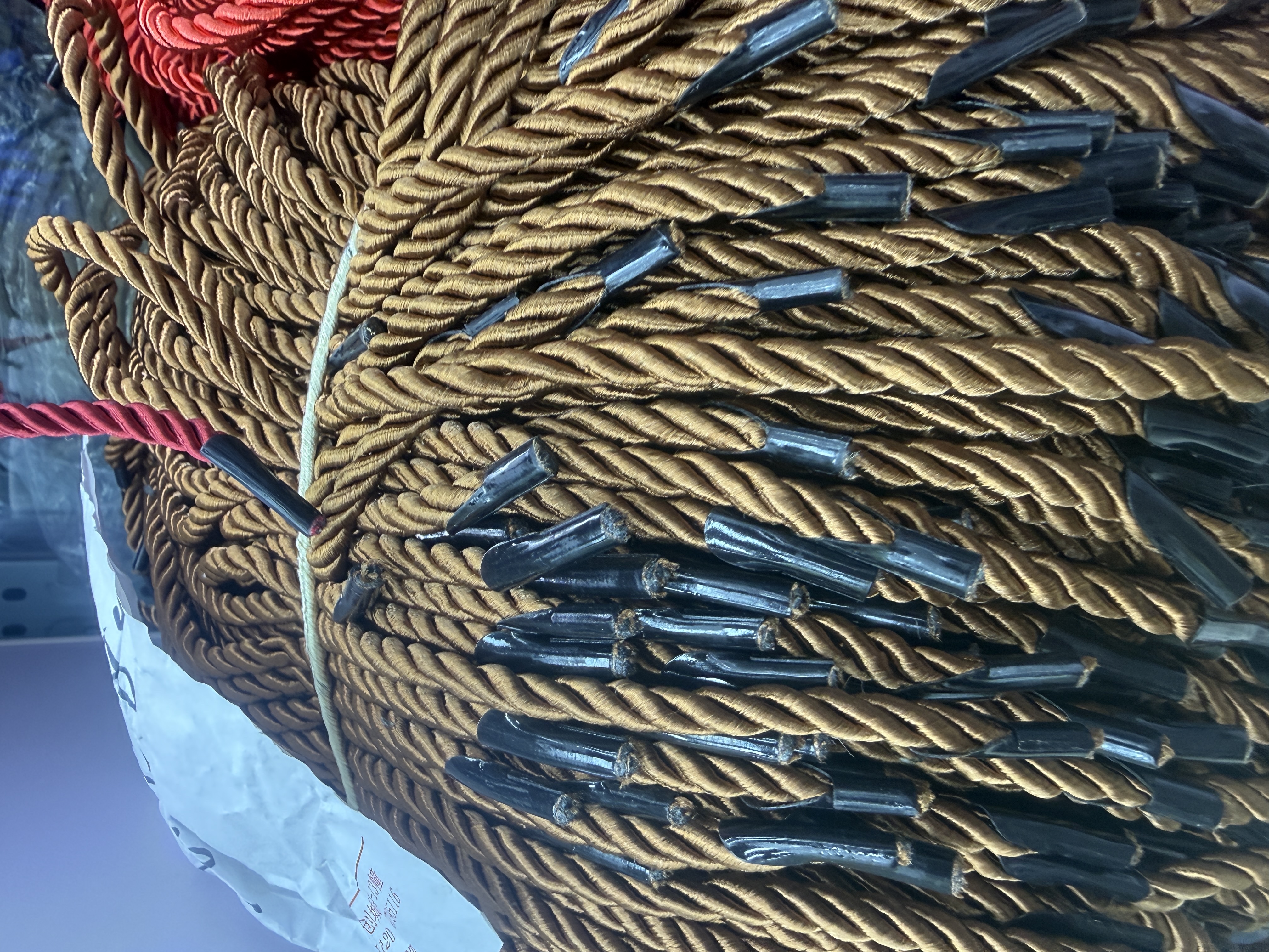 Three-strand hand-held rope, 5-core to 10-core handbag rope Item Picture