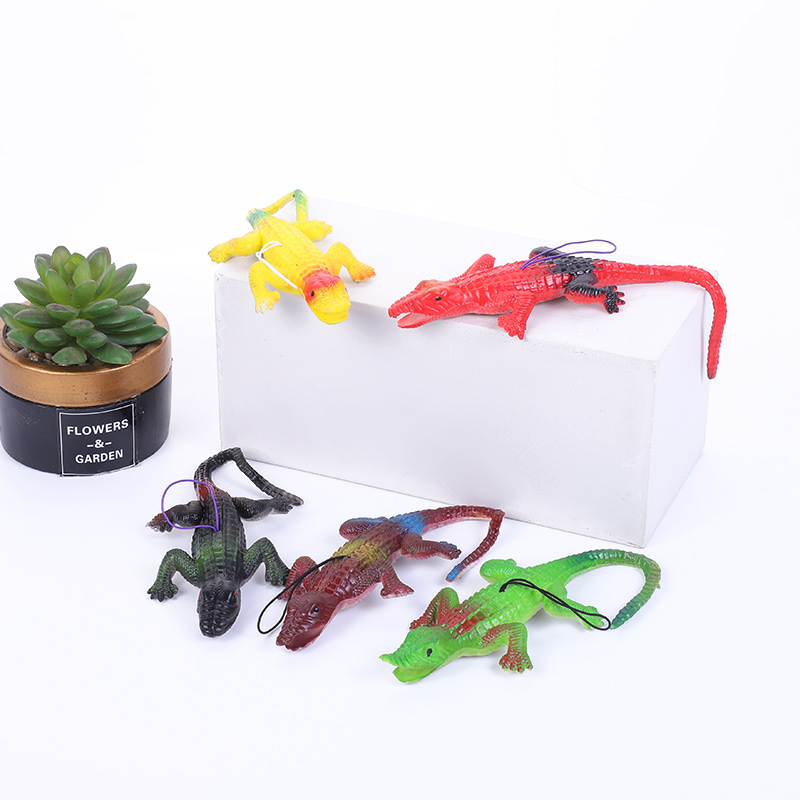 跨境电商地摊热卖仿真鳄鱼玩具