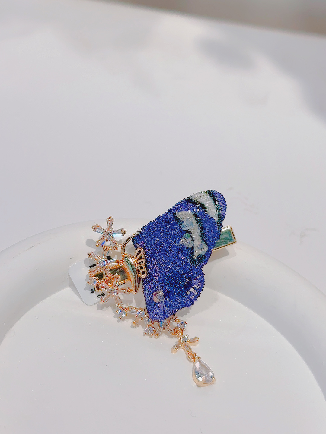 Crystal embroidery brooches, lapels, butterfly embroidery jewelry, and jewelry mysticism detail image 3