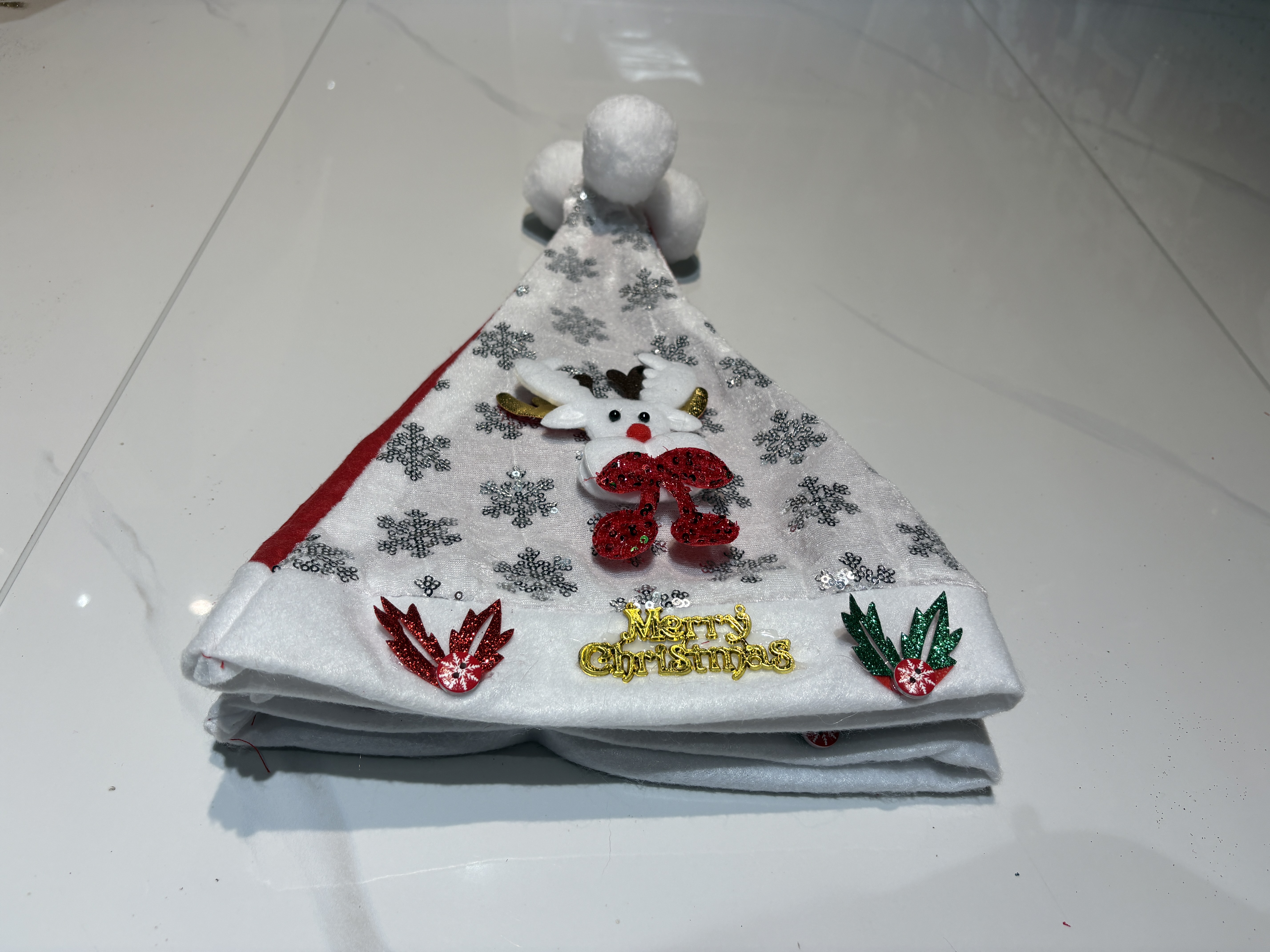 Factory direct sales Christmas festival decorations, Christmas hats, embroidered hats, Christmas gifts for adults and children, Christmas decorations Application Scenario