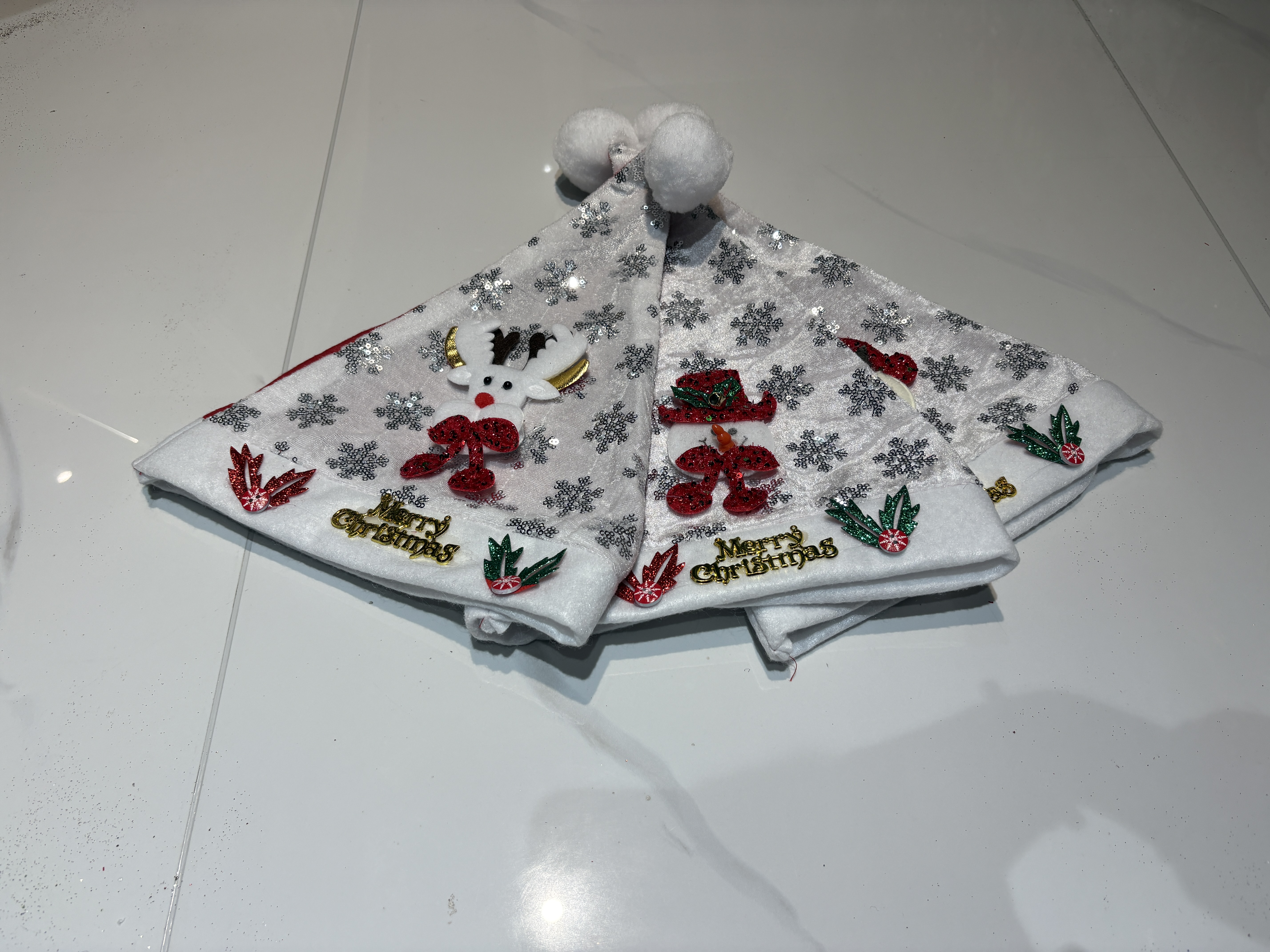 厂家直销圣诞节日装饰圣诞帽绣花帽成人儿童圣诞节礼物圣诞节装饰