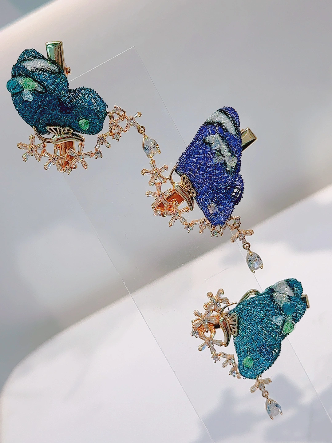 Crystal embroidery brooches, lapels, butterfly embroidery jewelry, and jewelry mysticism detail image 5