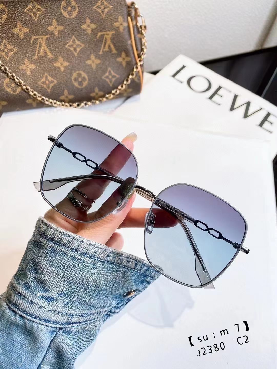 Metal light-colored transparent sunglasses, high-end large-frame glasses for women with big faces, trendy UV-protective sunglasses, elegant sunglasses, 2380 detail image 4