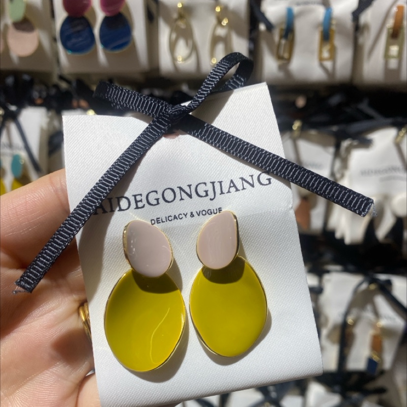 Korean-style fashionable and versatile earrings, oil-dripping and color-blocking silver needle, anti-allergy