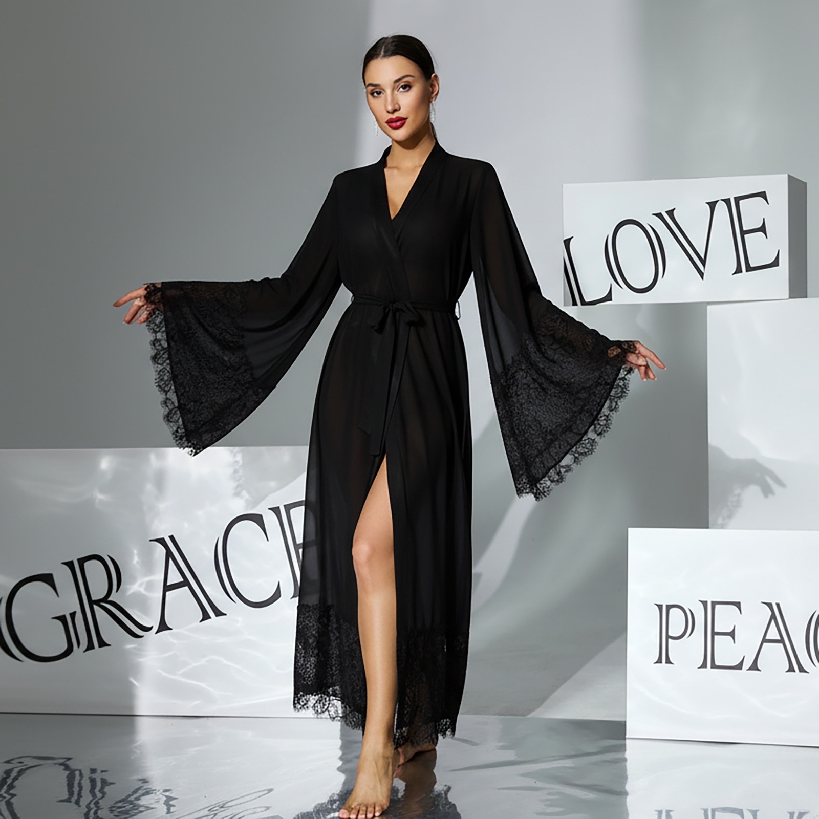 European and American mesh lace fringed bathrobes, chiffon see-through flared sleeves, long home wear in multiple colors available, 1146 Application Scenario