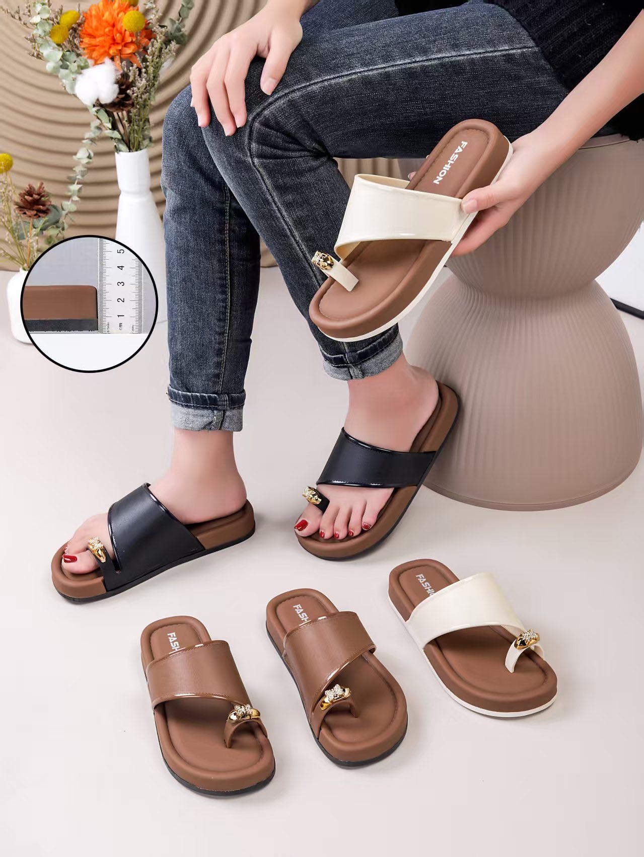 French-style metal buckle flip-flops, versatile fairy-like flip-flops for summer outerwear Item Picture