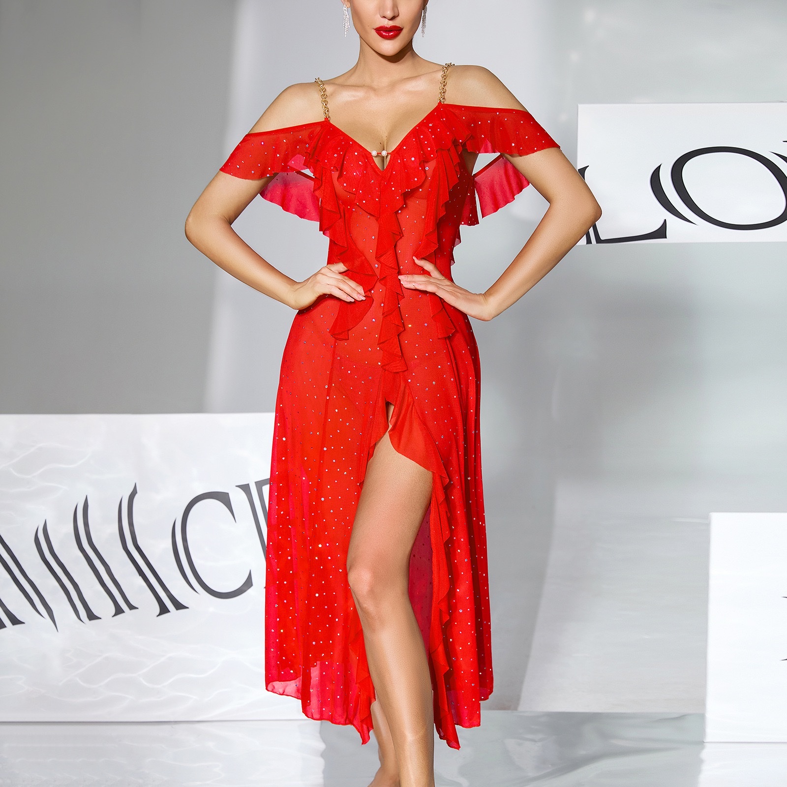 Ladies' sexy chain shoulder strap off-the-shoulder sleeping dress, sheer, sequined, ruffled, slit, long style 1166 full figure