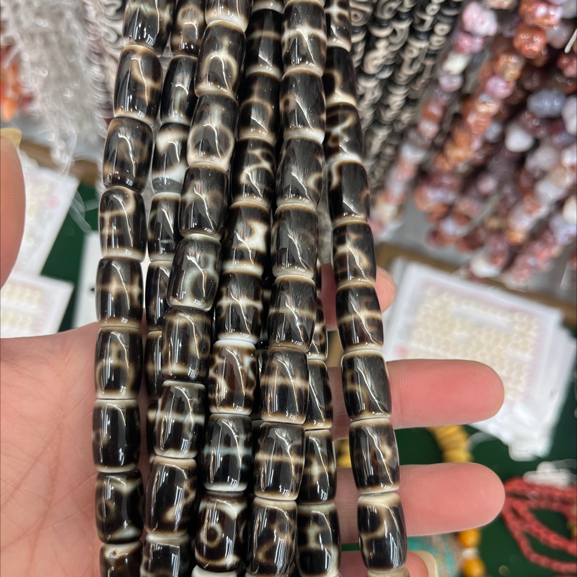 巴西幽灵水晶玻璃戒面石榴石散珠天然水晶饰品一条巴西幽灵水晶