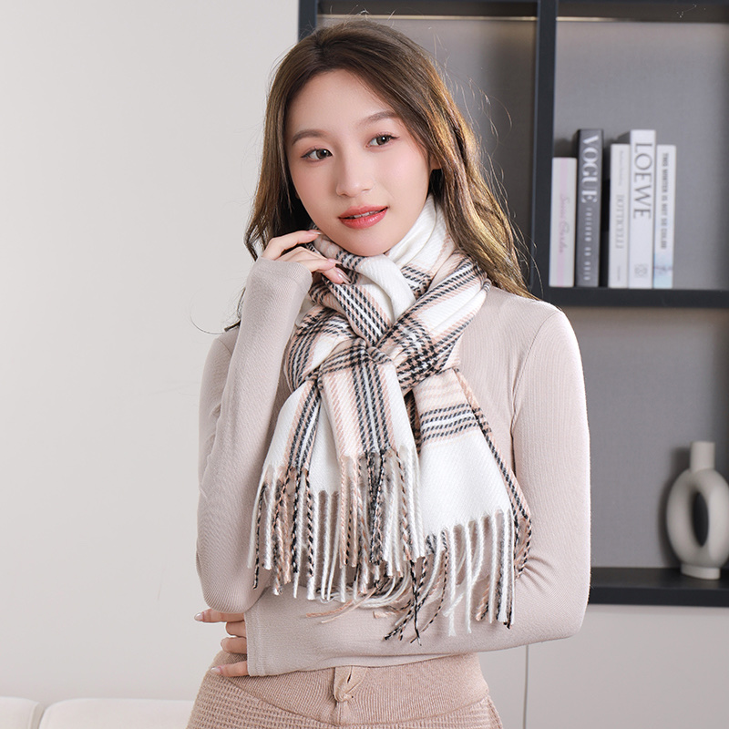 Checkered printed scarf, warm and fashionable, thickened women's scarf for autumn and winter